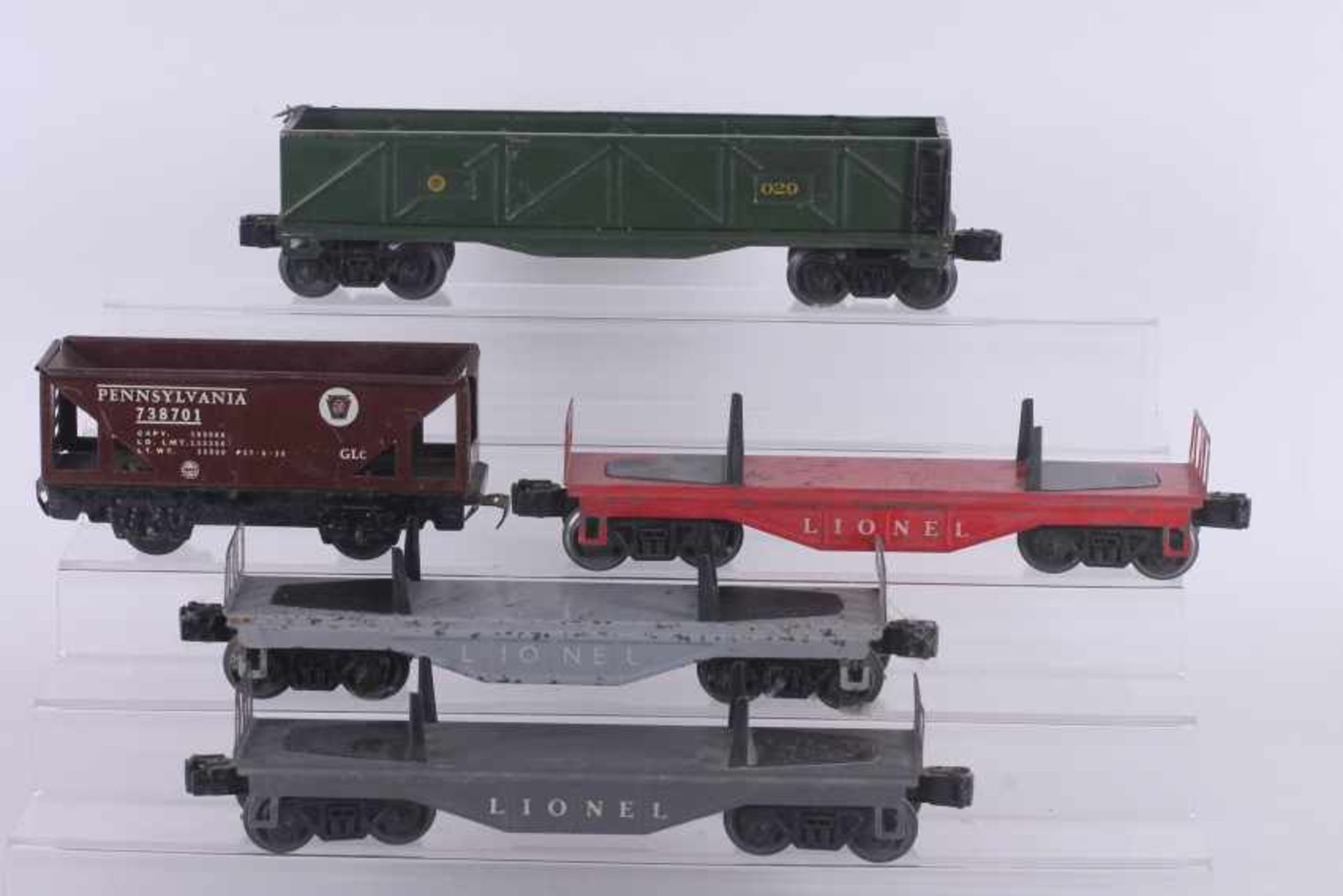 Lionel, vier Güterwagen, Blech Lionel, vier Güterwagen, Blech, Alters- und Gebrauchsspuren,