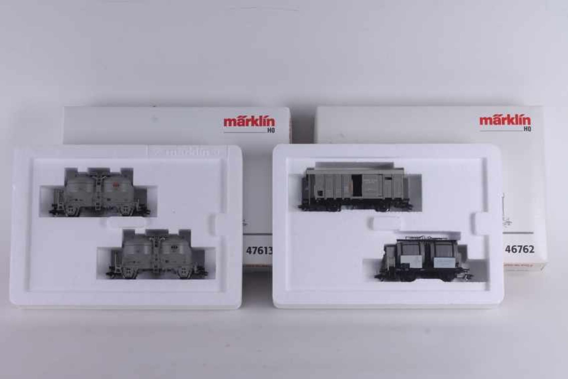 Märklin, zwei Güterwagen-Sets Märklin, zwei Güterwagen-Sets, 46762, Weinwagen, 47613, Silowagen, gut