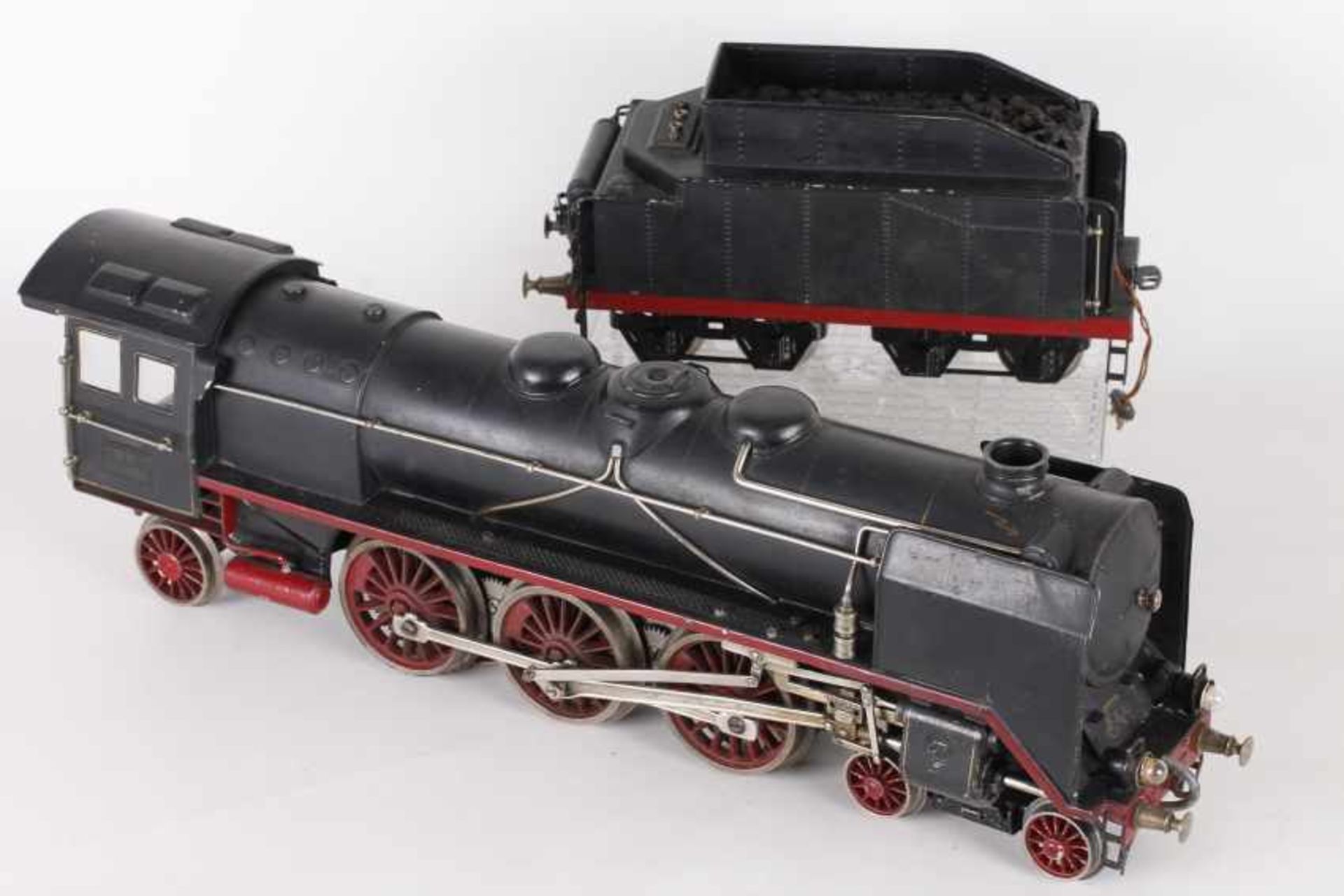 Märklin HR 66/12921Märklin HR 66/12921, seltene Version mit großen Windleitblechen, Alters- und