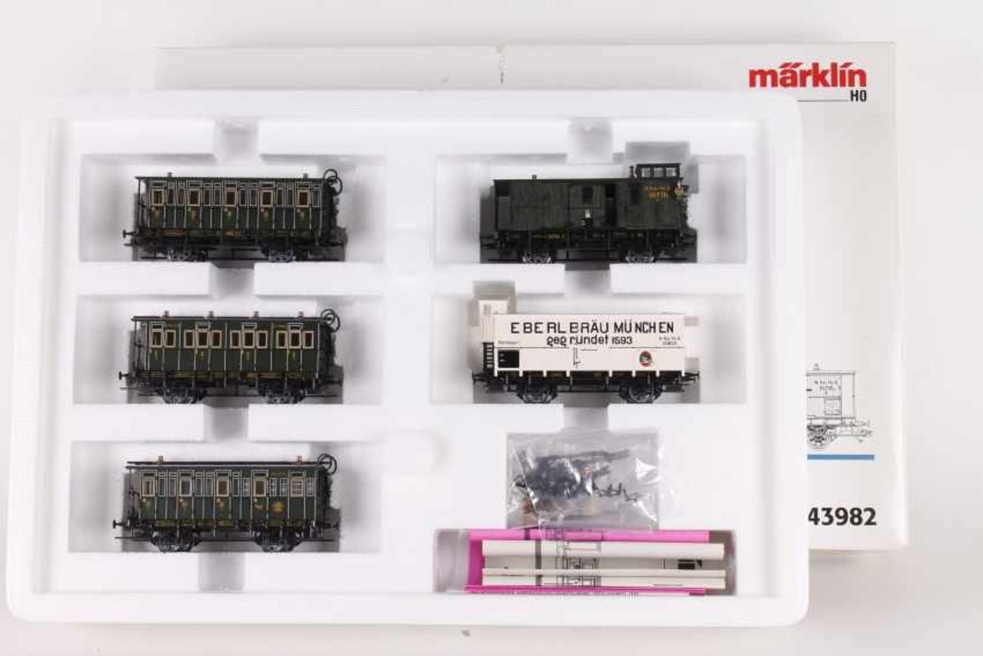 Märklin 43982, Bayerischer Personenzug um 1880Märklin 43982, Bayerischer Personenzug um 1880, drei