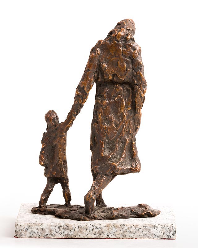 Melanie Le Brocquy HRHA (1919-2018) Mother and Child Walking (1998) - Image 3 of 9