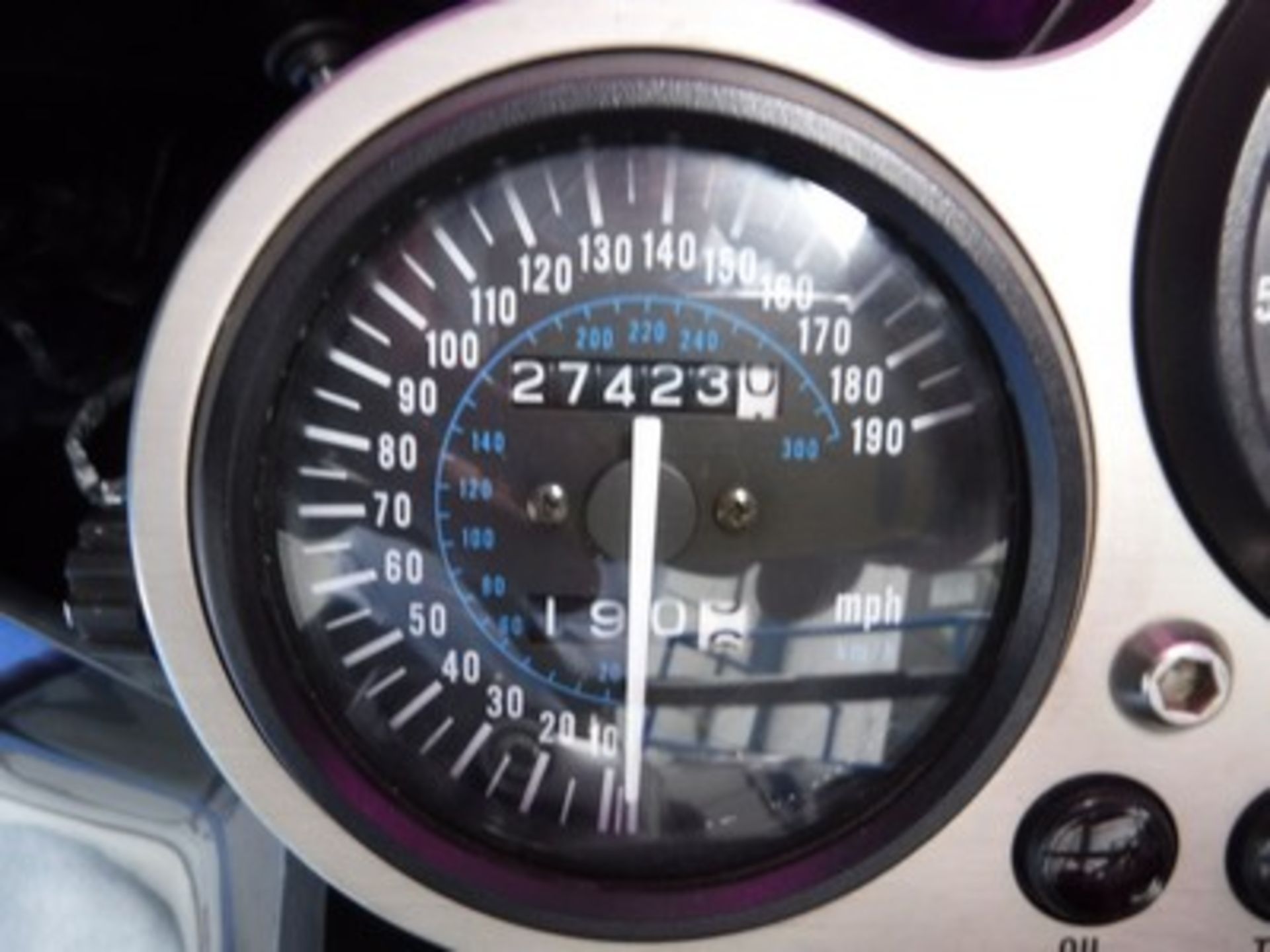 KAWASAKI ZX900-B3 - 899cc - Image 13 of 14