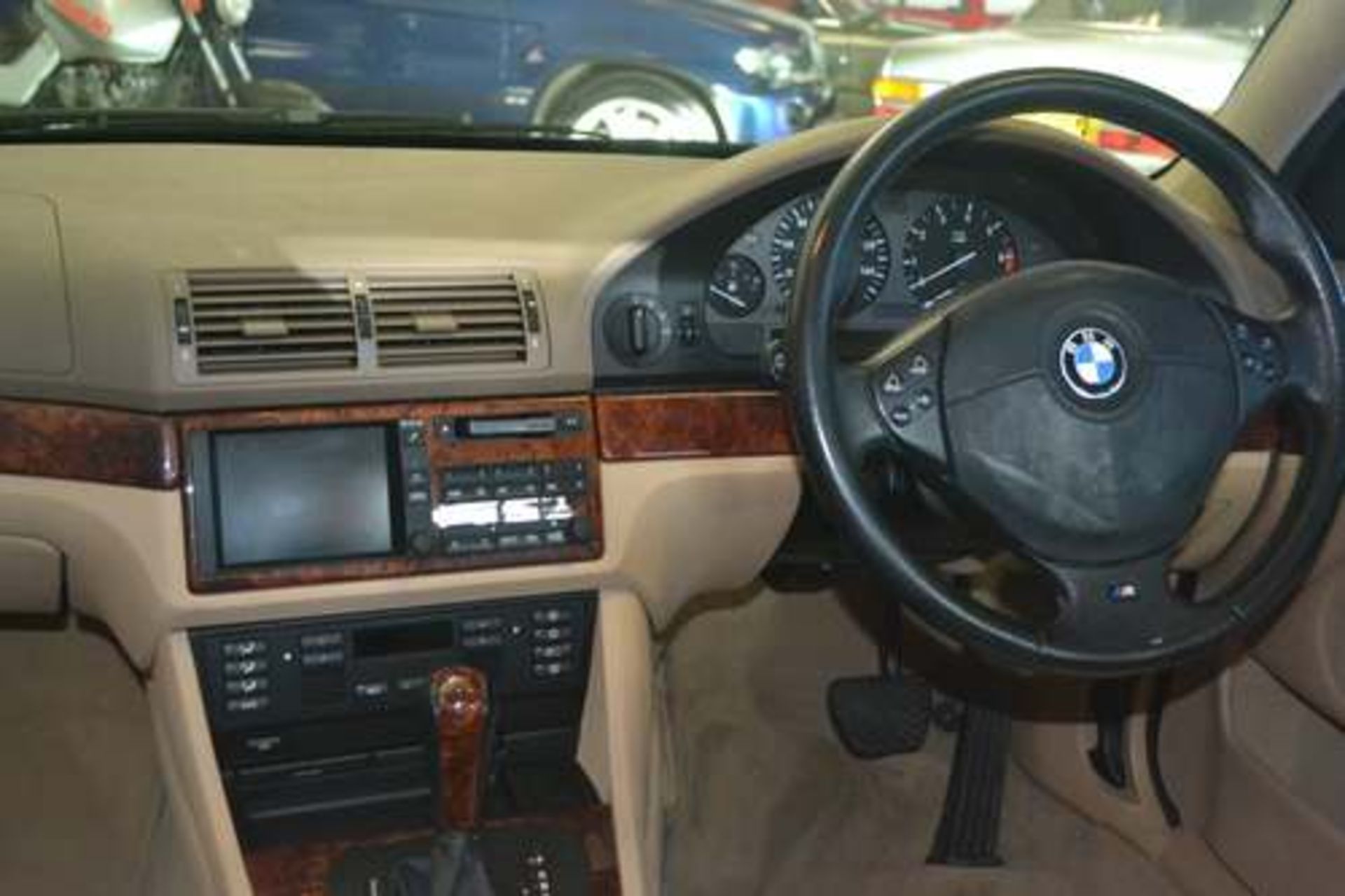 BMW 535I AUTO - 3498cc - Image 13 of 18