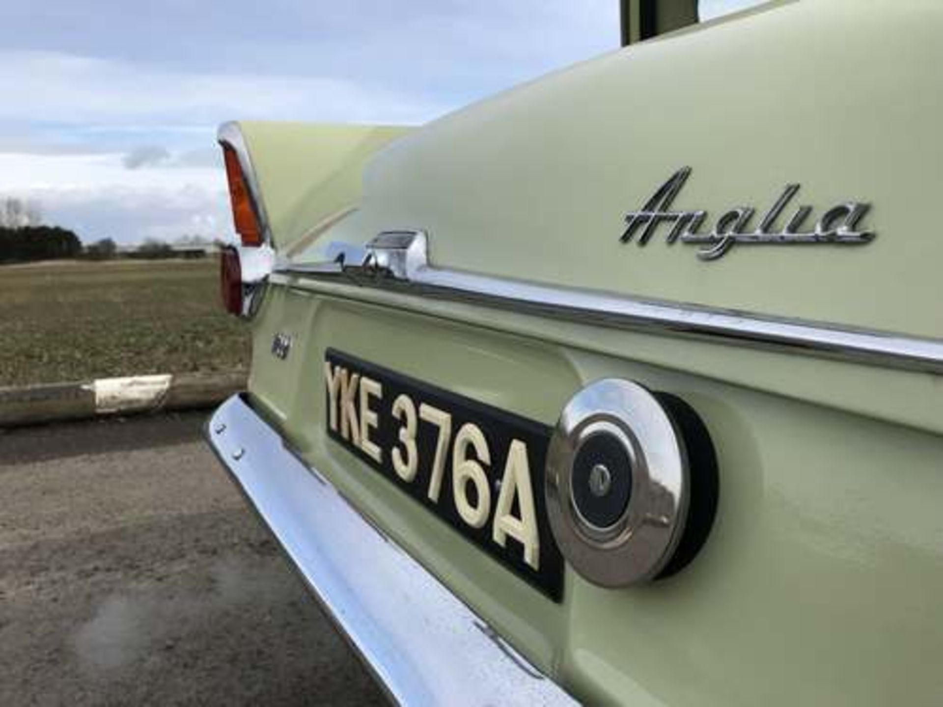 FORD ANGLIA SUPER - 1198cc - Image 21 of 42