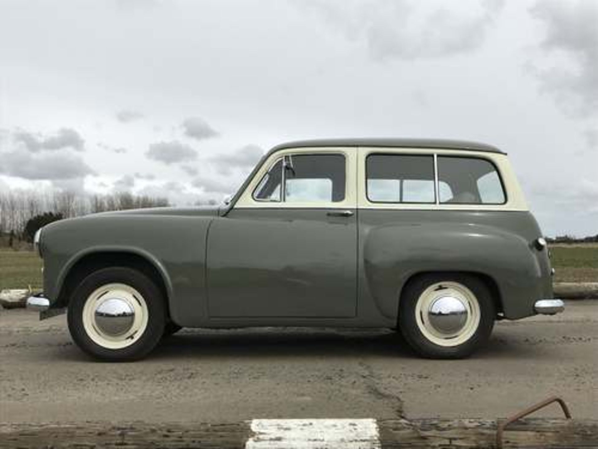 HILLMAN HUSKY - 1265cc - Image 10 of 36