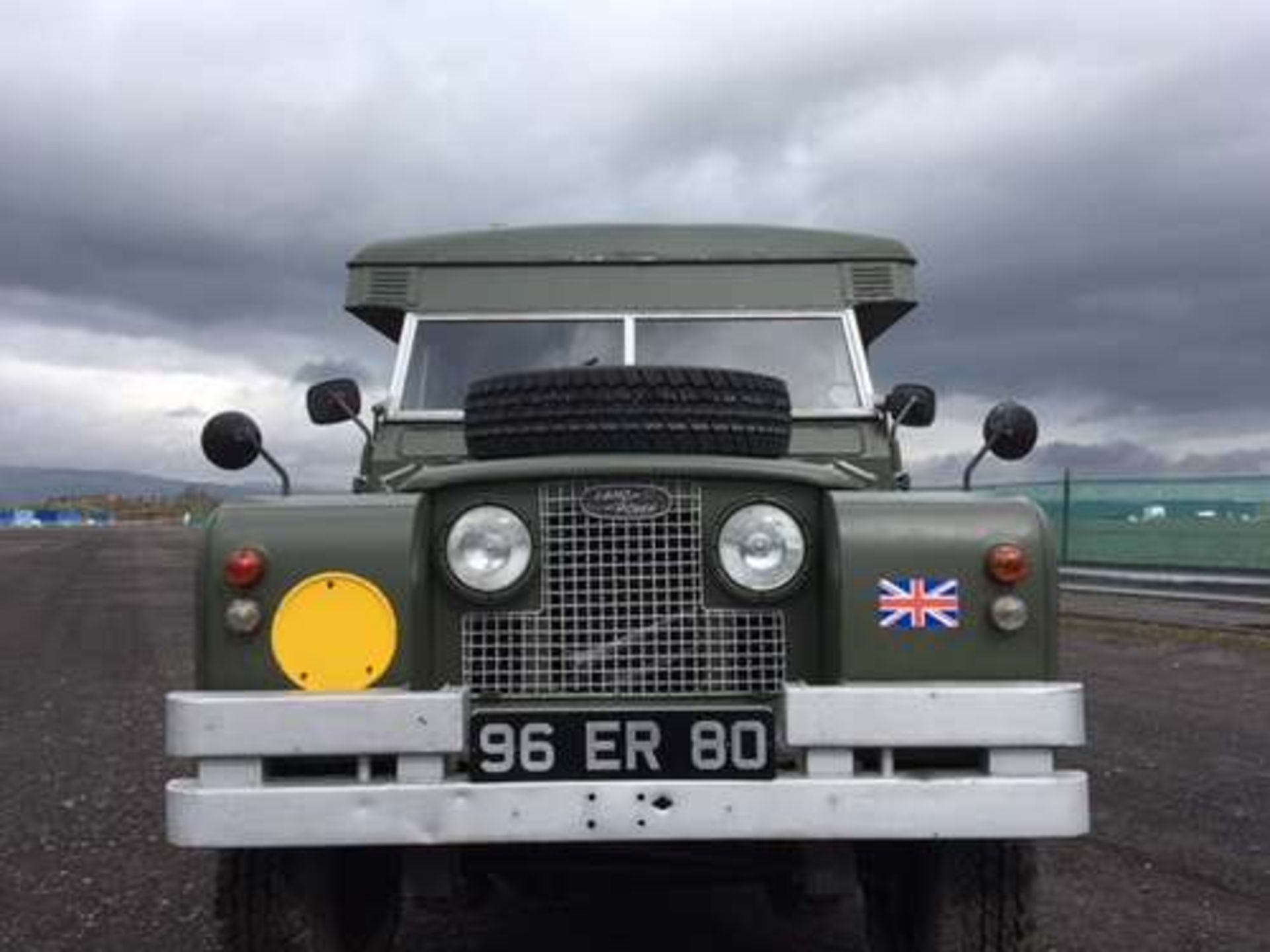 LAND ROVER SERIES IIA AMBULANCE TRUCK MK9 - 2286cc - Image 6 of 28