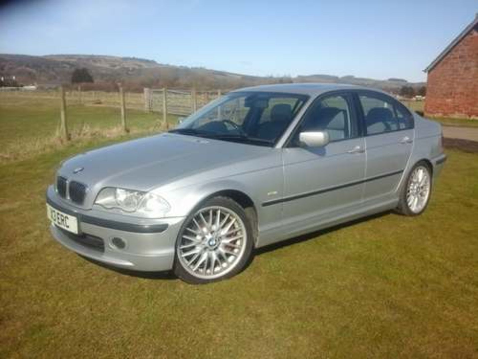 BMW 330 I SE - 2979cc - Bild 2 aus 34