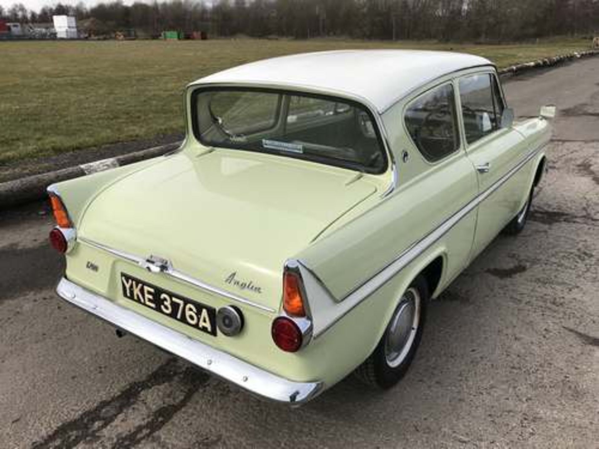 FORD ANGLIA SUPER - 1198cc - Image 7 of 42