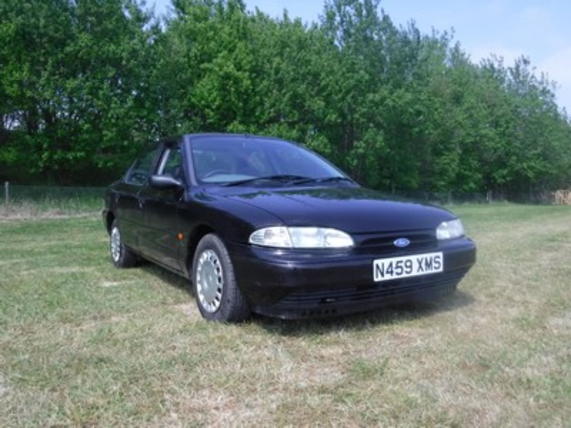 FORD MONDEO LX AUTO - 1988cc - Image 2 of 16