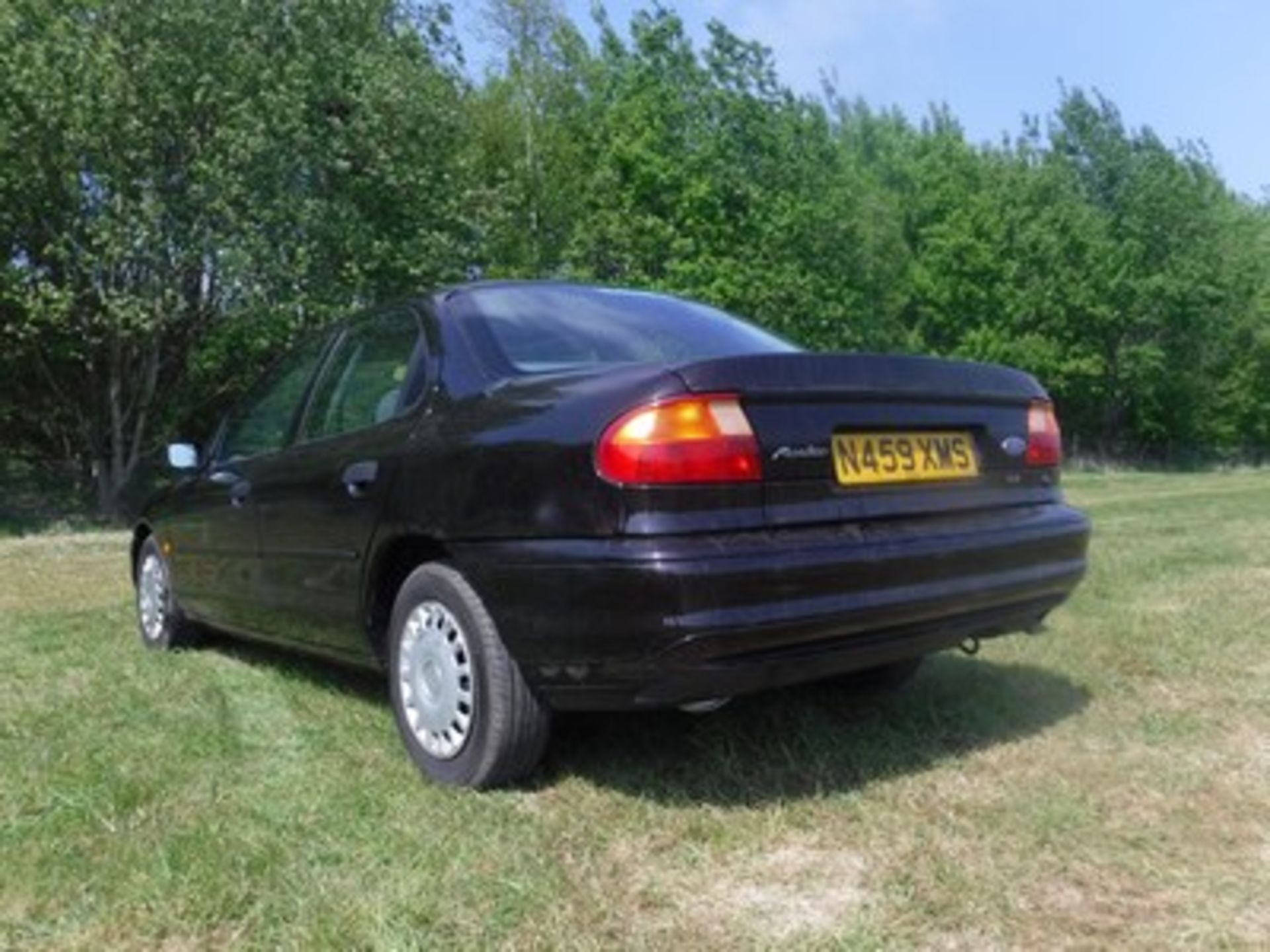 FORD MONDEO LX AUTO - 1988cc - Image 4 of 16