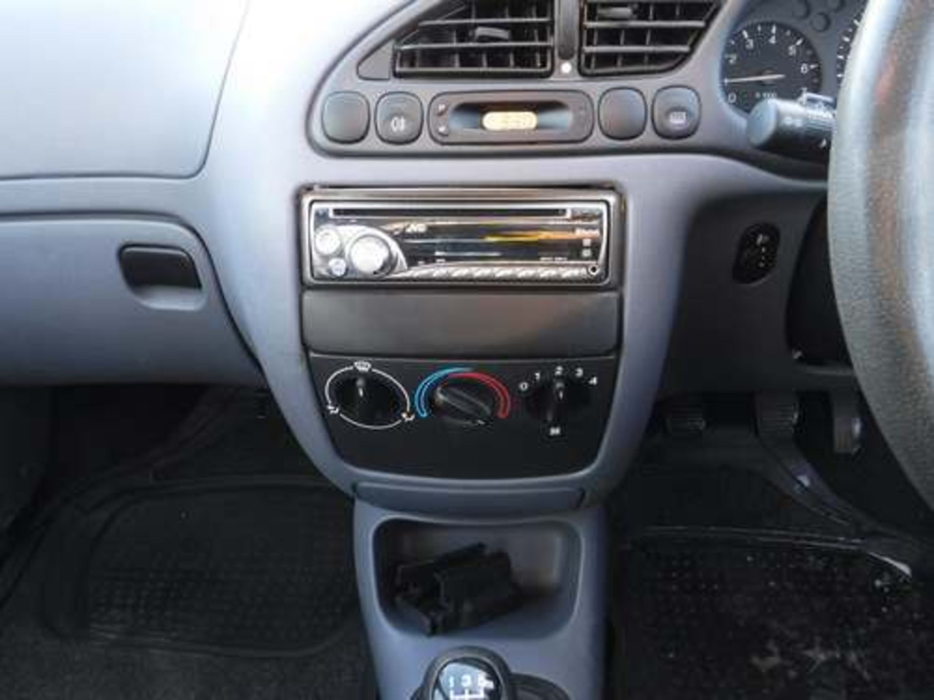 FORD FIESTA LX ZETEC - 1242cc - Image 8 of 18