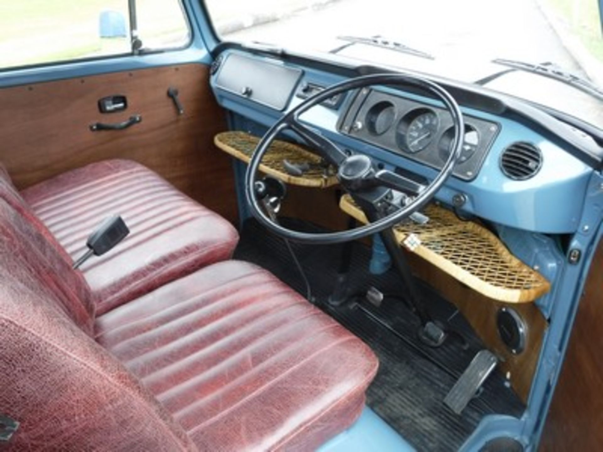 VOLKSWAGEN TYPE 2 T2B KOMBI - 1584cc - Image 16 of 34