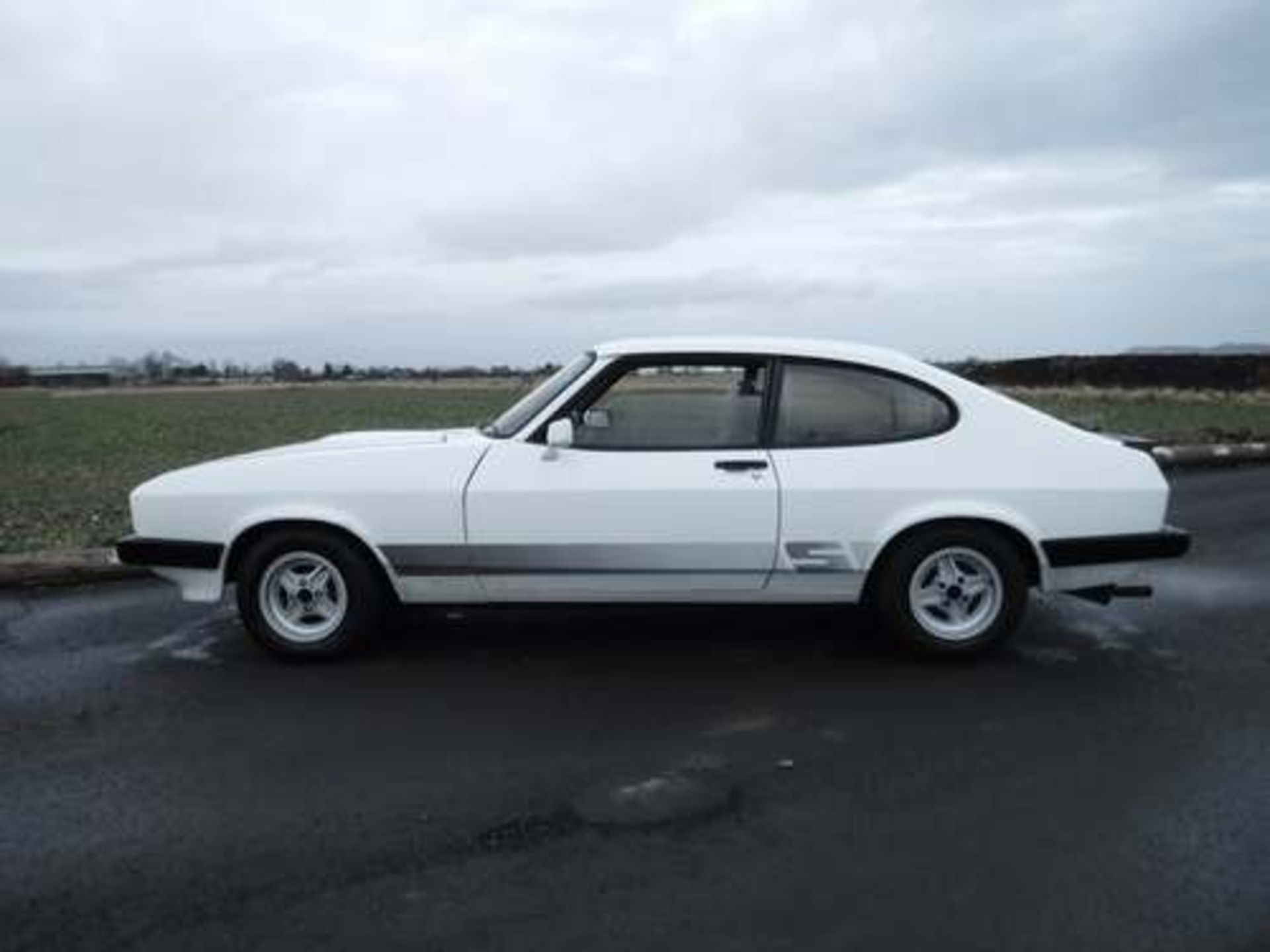 FORD CAPRI LASER - 1993cc - Image 6 of 26