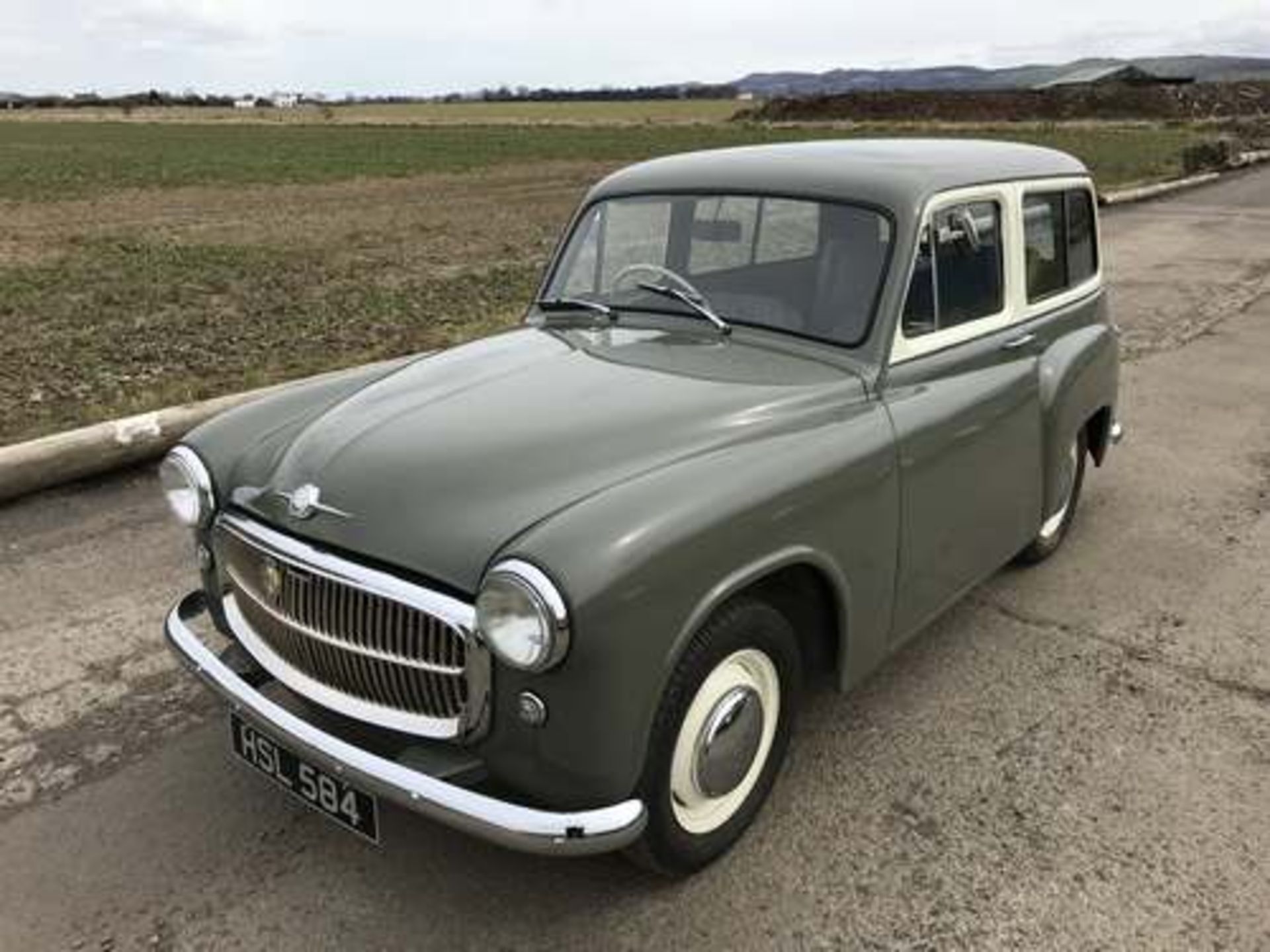 HILLMAN HUSKY - 1265cc