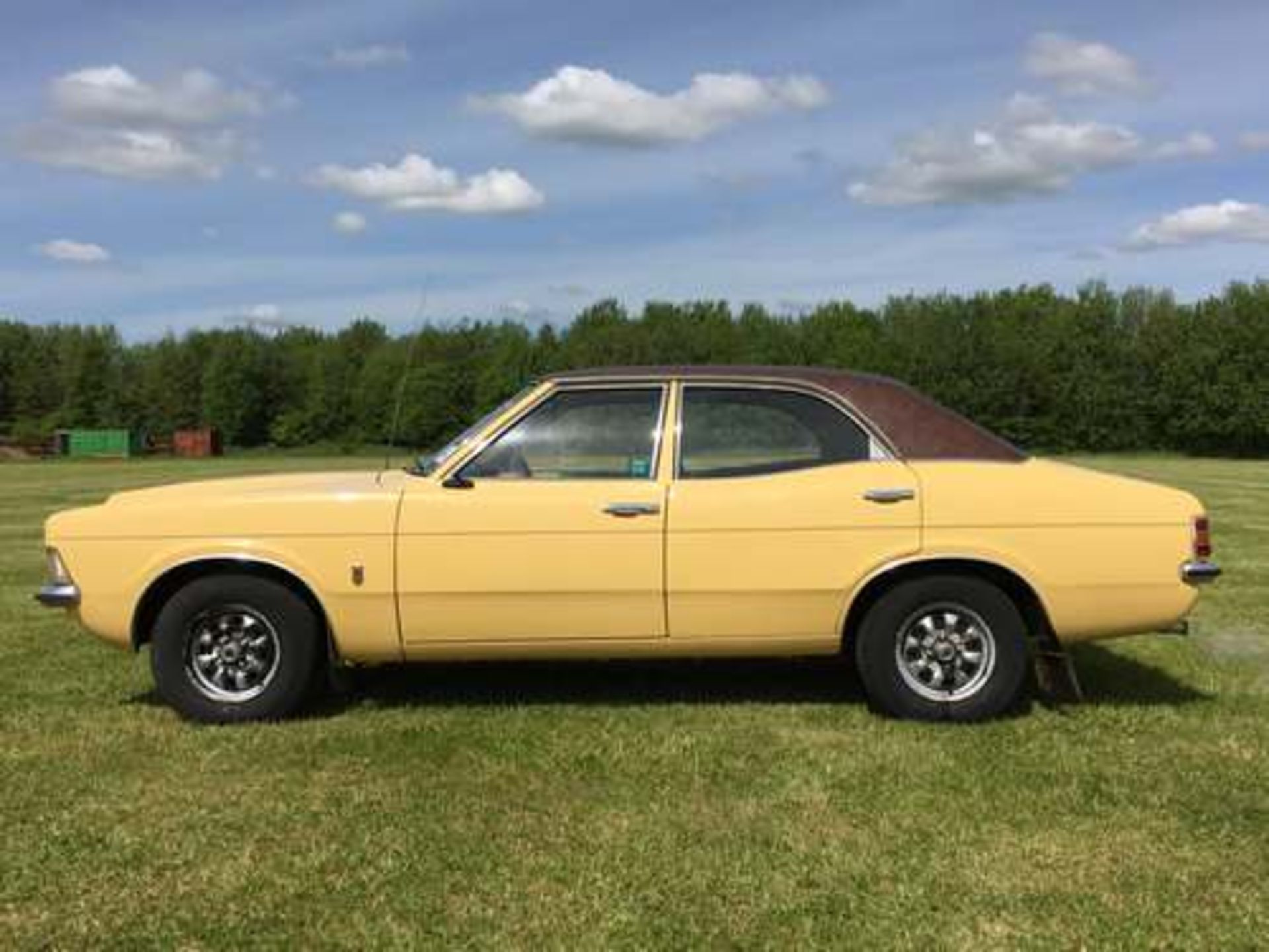 FORD CORTINA 3.0 XLE BIG SIX - 2994cc - Image 5 of 25