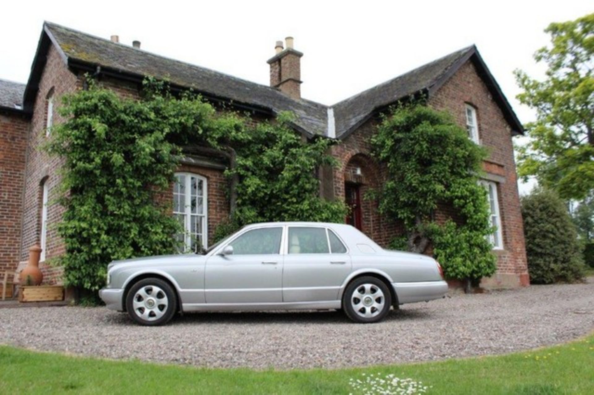 BENTLEY ARNAGE AUTO - 4398cc - Image 2 of 8