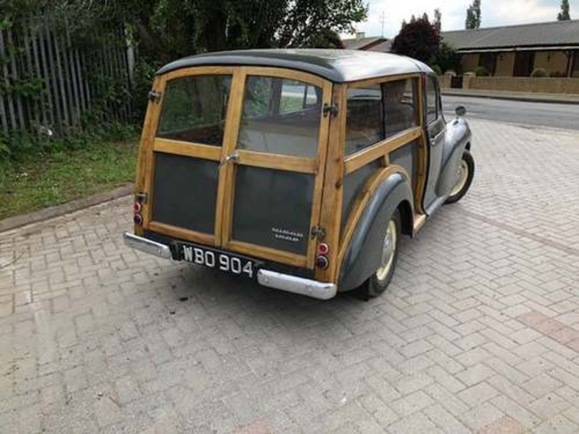 MORRIS MINOR TRAVELLER - 948cc - Image 2 of 8