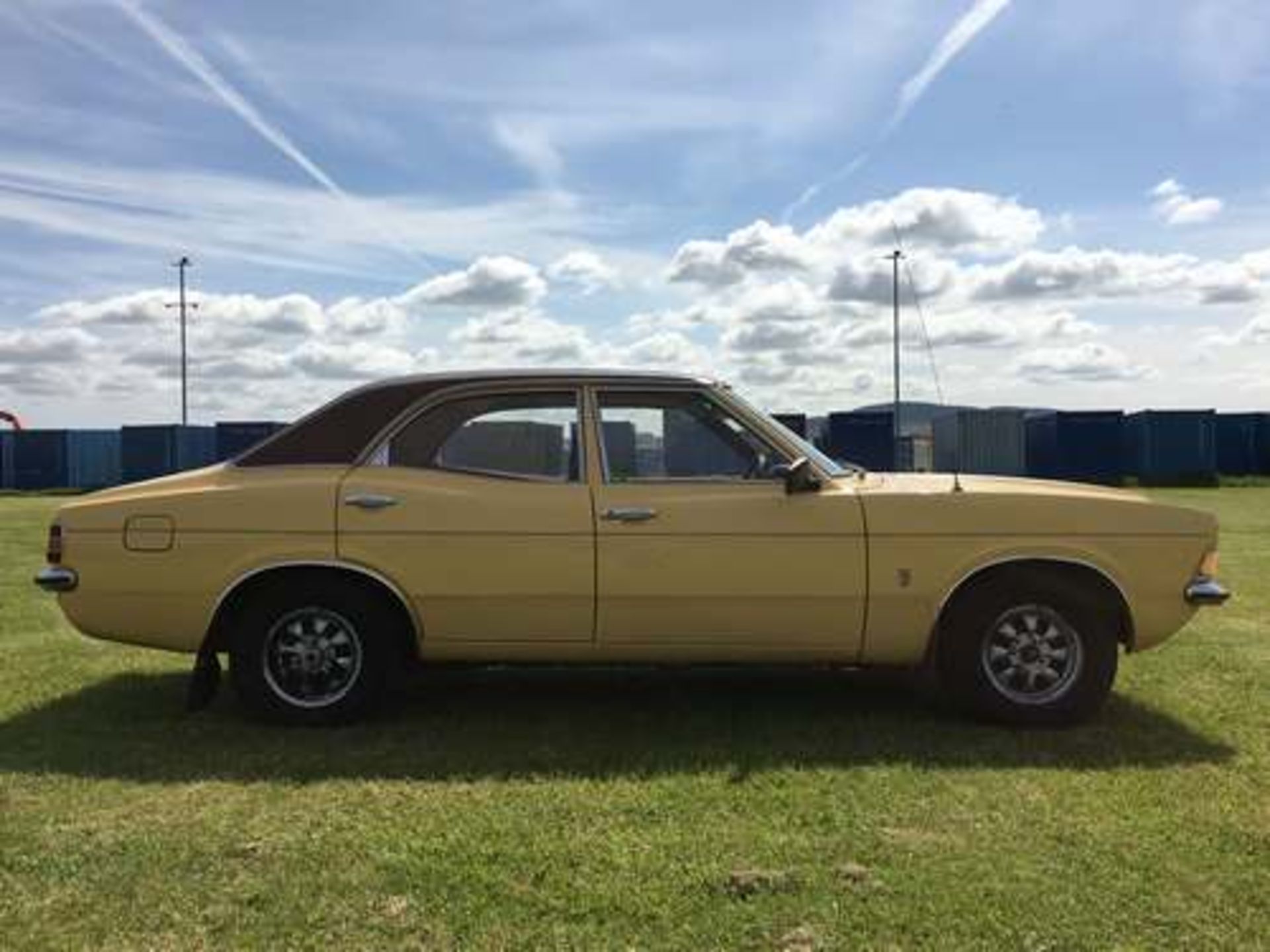 FORD CORTINA 3.0 XLE BIG SIX - 2994cc - Image 6 of 25