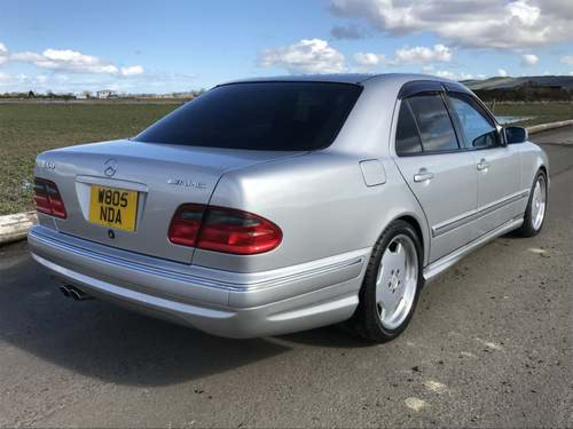 MERCEDES E55 AMG - 5439cc - Image 3 of 18