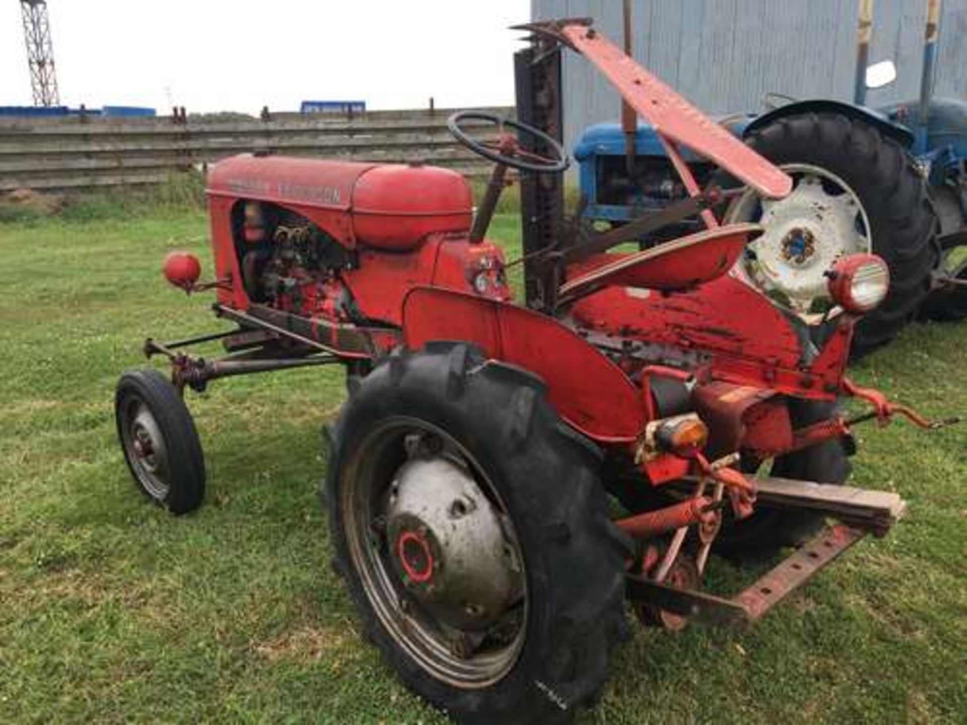 MASSEY HARRIS FERGUSON PONY TYPE 820 - Image 3 of 8