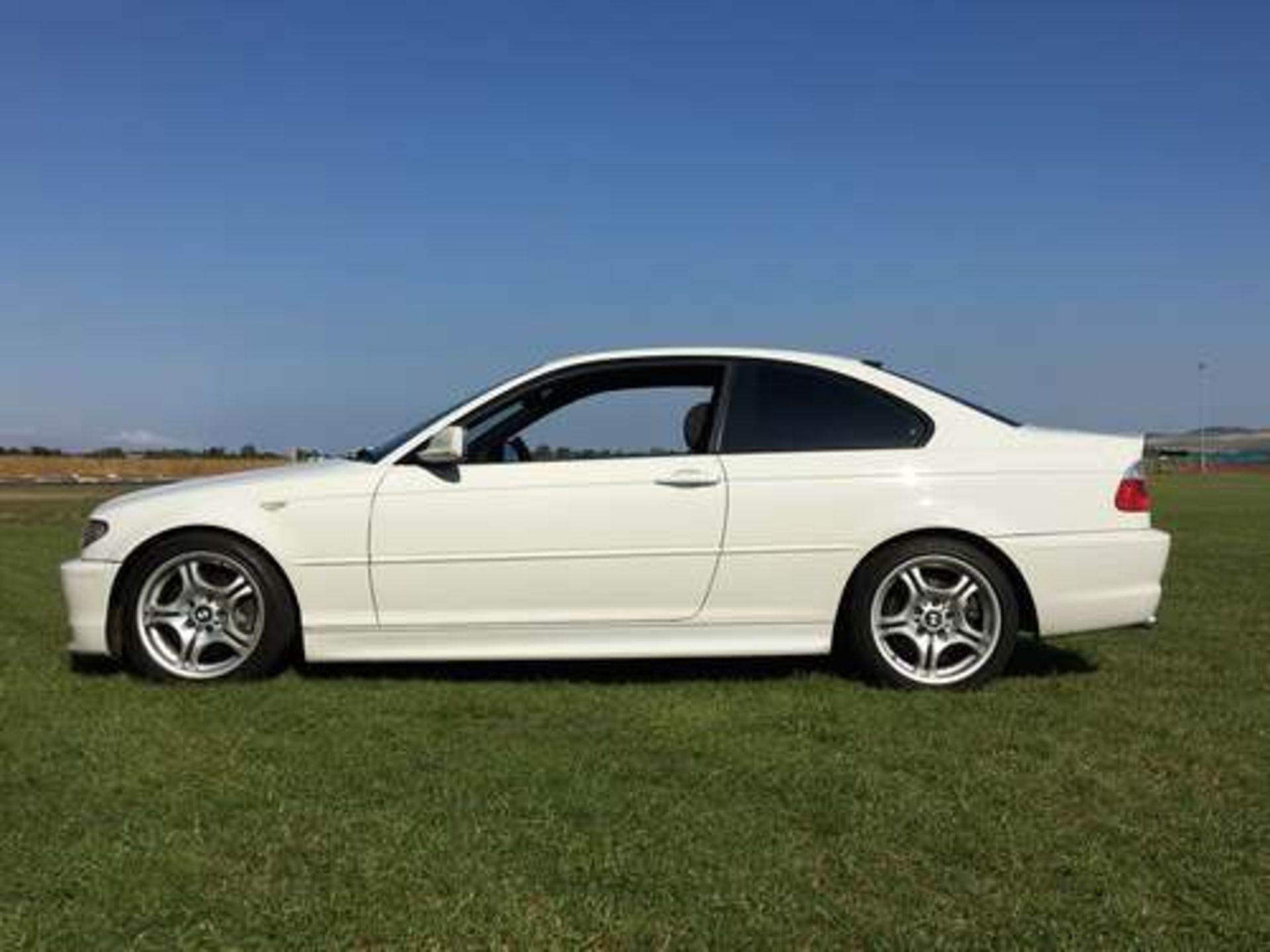 BMW 330 CI COUPE AUTO - 2979cc - Image 3 of 17