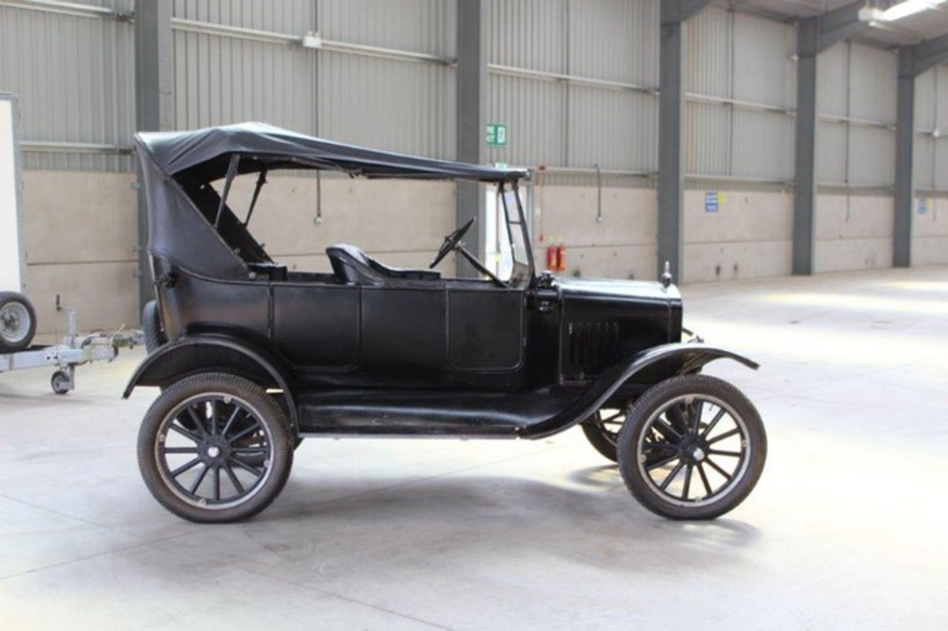 FORD MODEL T - 2850cc - Image 4 of 18