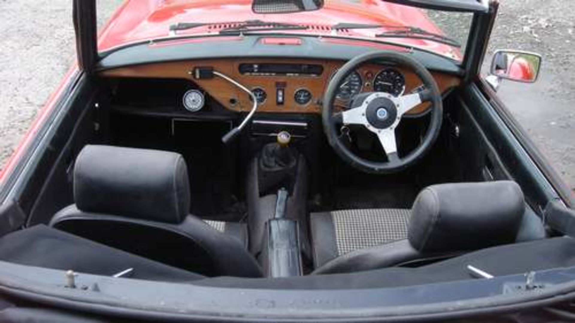 TRIUMPH SPITFIRE 1500 - 1493cc - Image 7 of 11