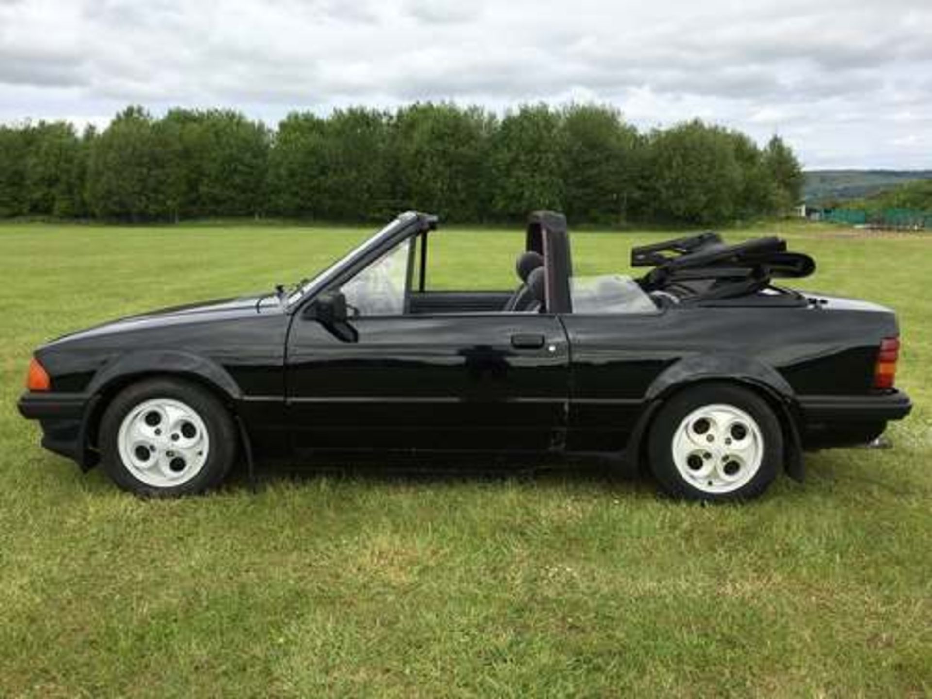 FORD ESCORT 1.6I CABRIOLET - 1597cc - Bild 5 aus 20