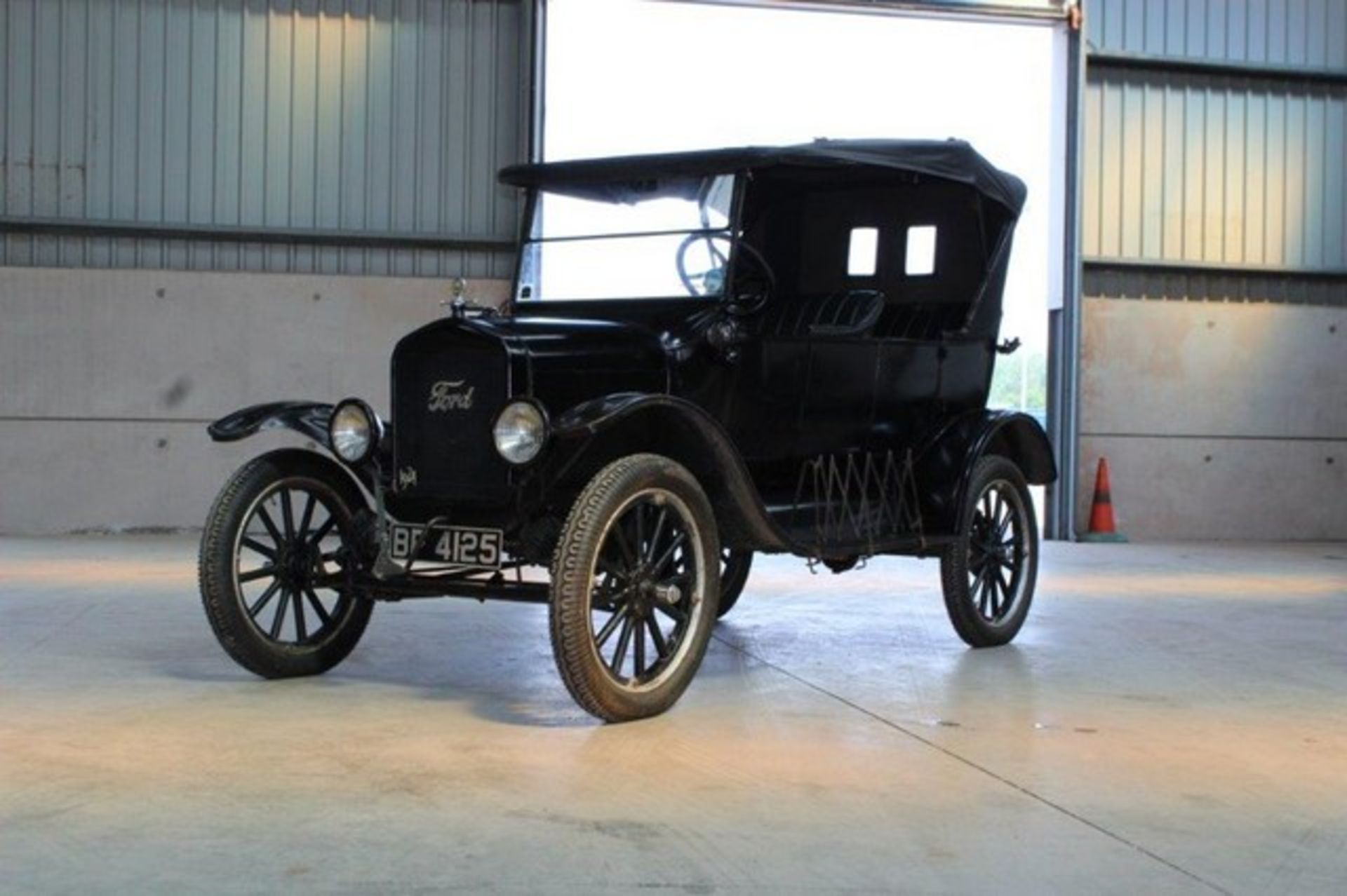 FORD MODEL T - 2850cc