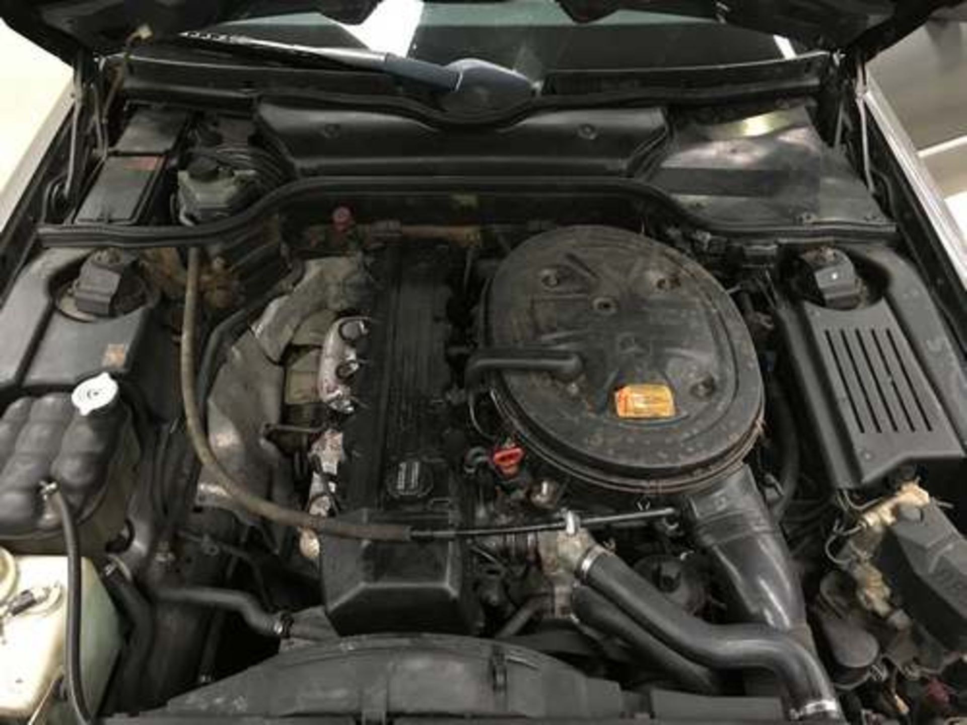 MERCEDES SL300 - 2960cc - Image 10 of 11