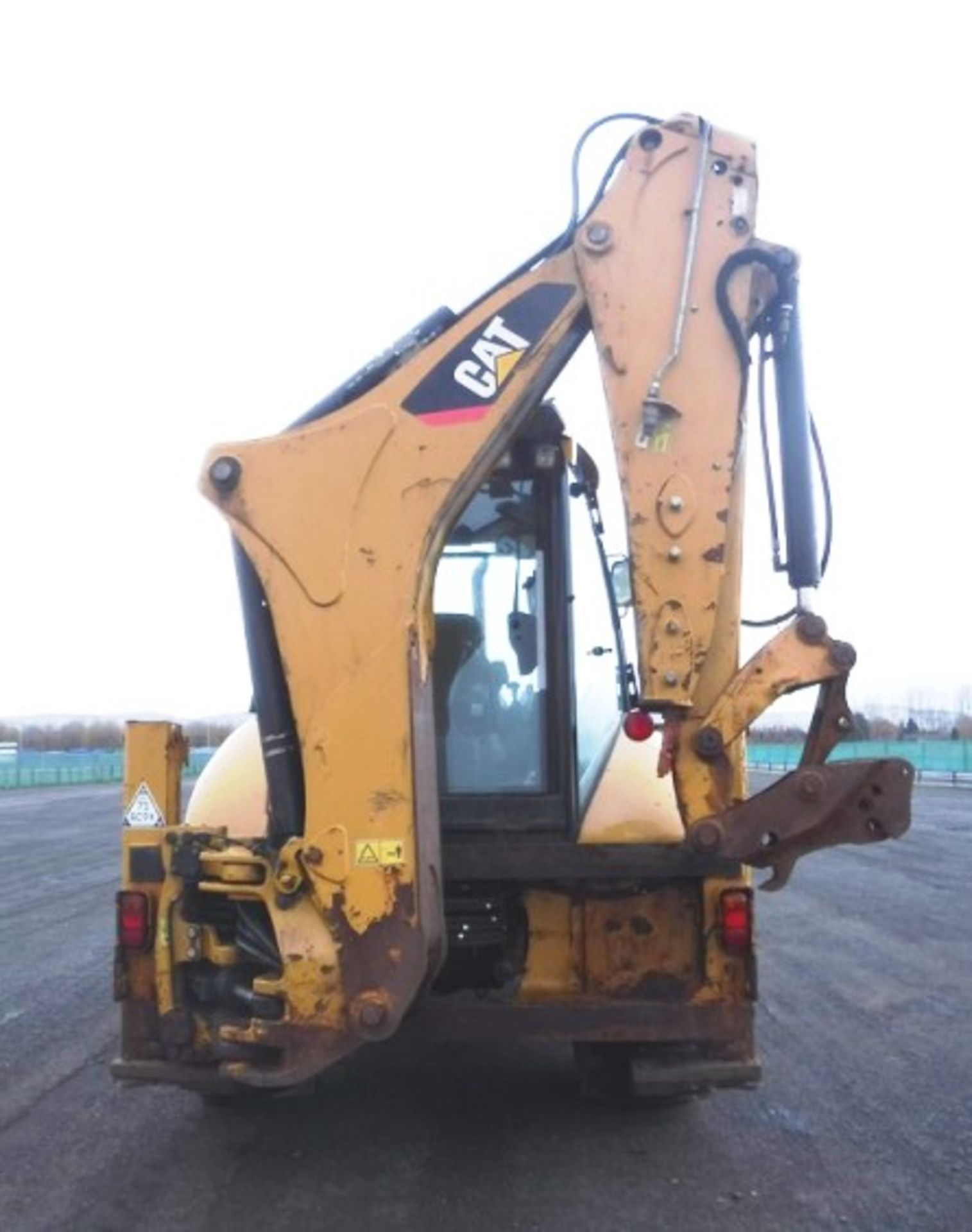 2011 CATERPILLAR 428E BACK HOE LOADER. SN DPH1738. REG NO. SF11 HLN. GVW (TONNES) 97000. 4169 HRS - Image 28 of 31