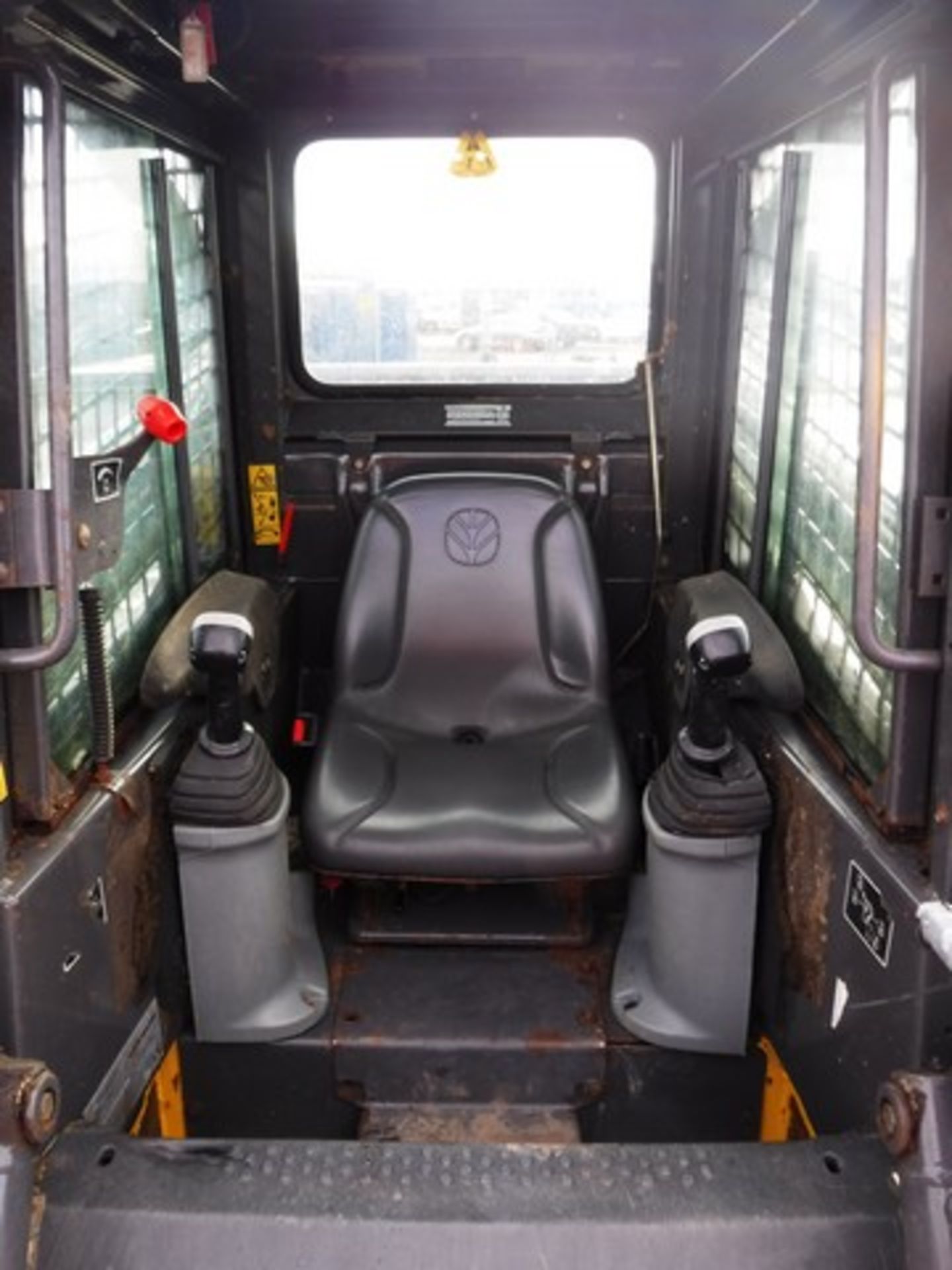 2006 NEW HOLLAND LS160, S/N - MULS160N6M451445, HRS UNKNOWN, OPERATORS MANUAL IN OFFICE - Image 16 of 16