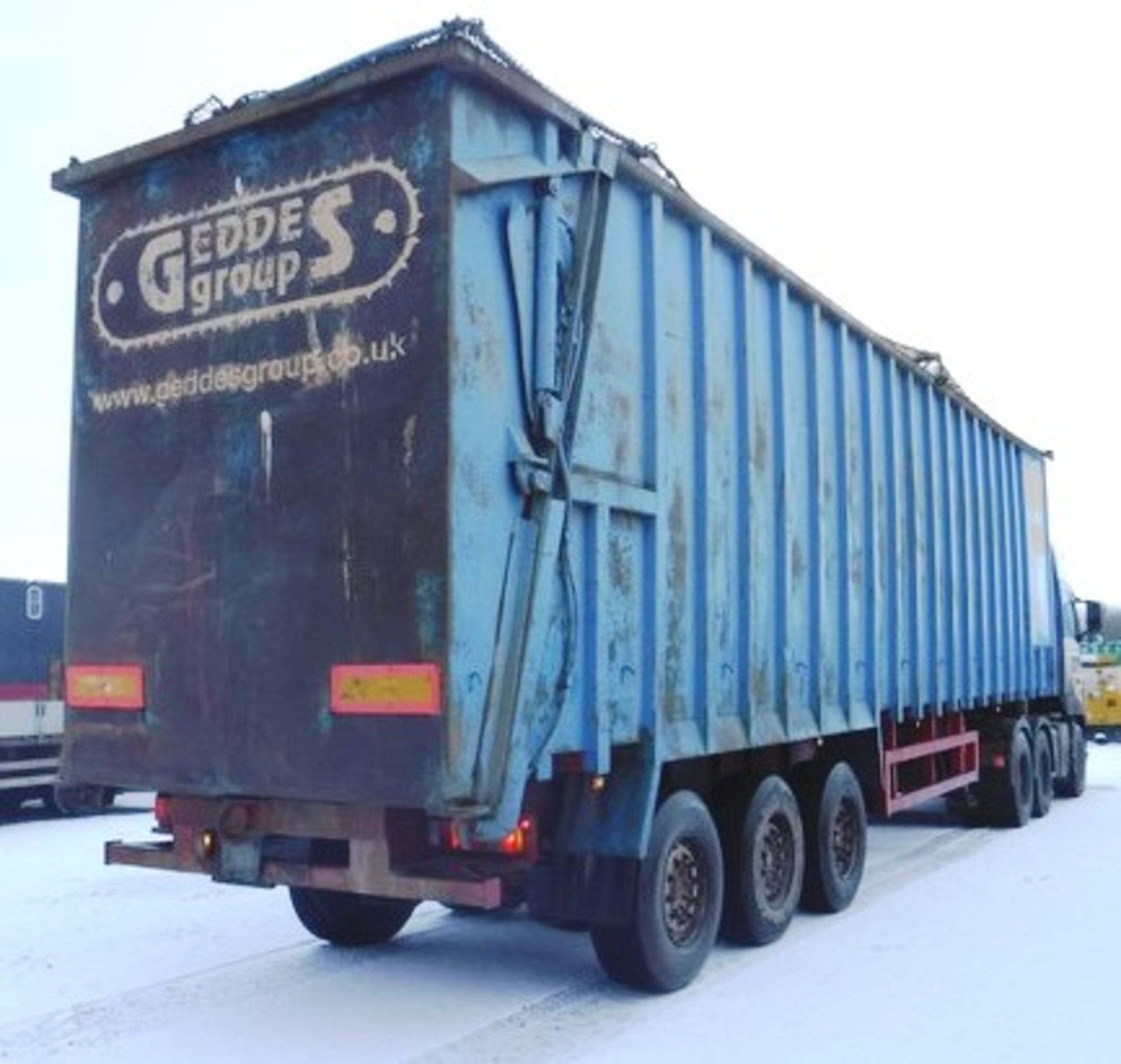 2002 TRI-AXLE EUROJECTOR LORRY BODY. ID C101233 - Image 3 of 6