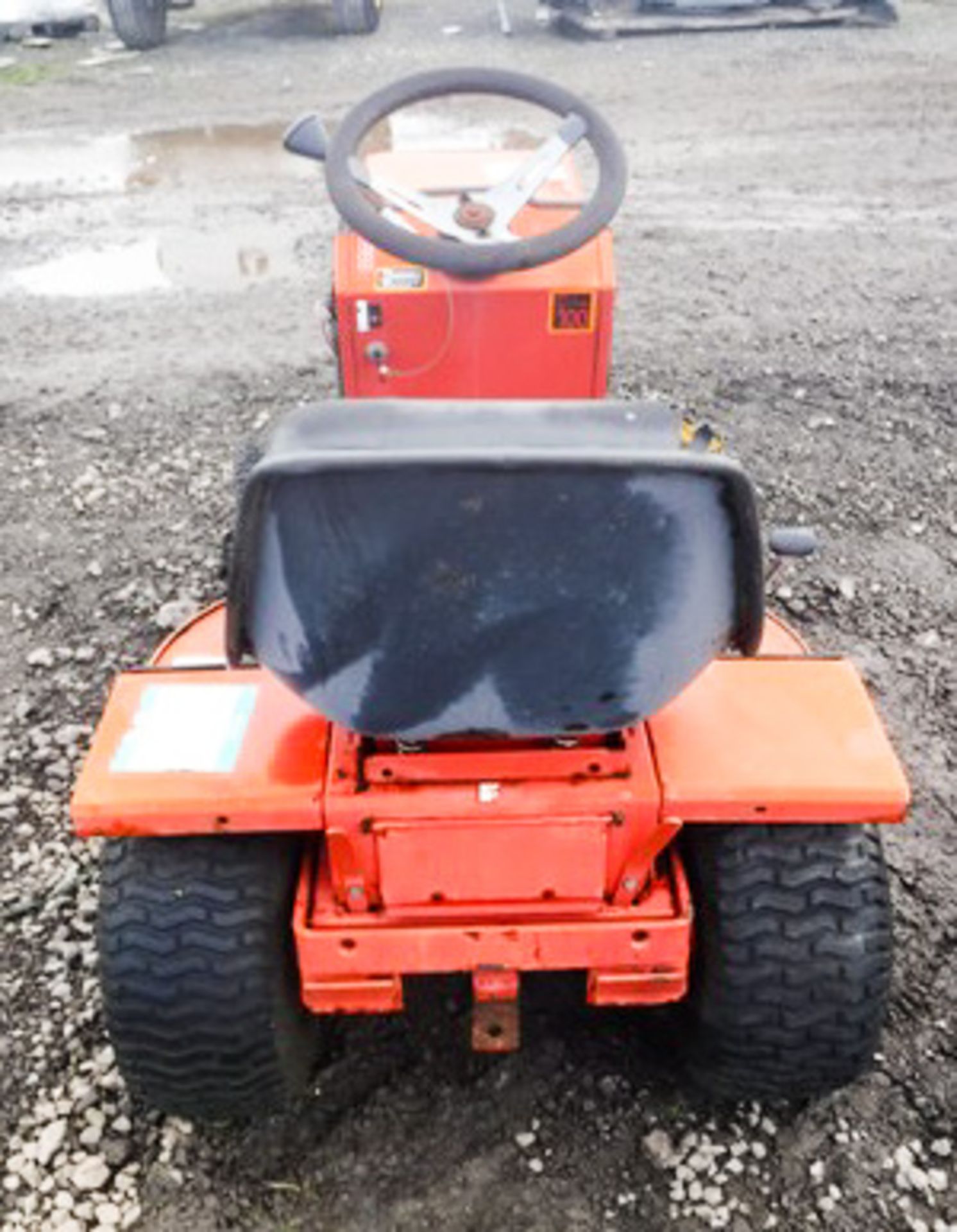 WESTWOOD T1600 16PH RIDE ON MOWER, S/N 005124, FOR SPARES OR REPAIRS - Bild 4 aus 5