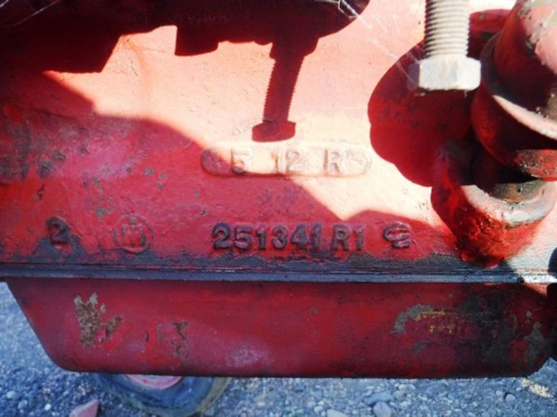 PONY TRACTOR, MODEL FCUB, S/N GEJ40845, YEAR - UNKNOWN, SEIZED ENGINE. NON-RUNNER - Image 2 of 12