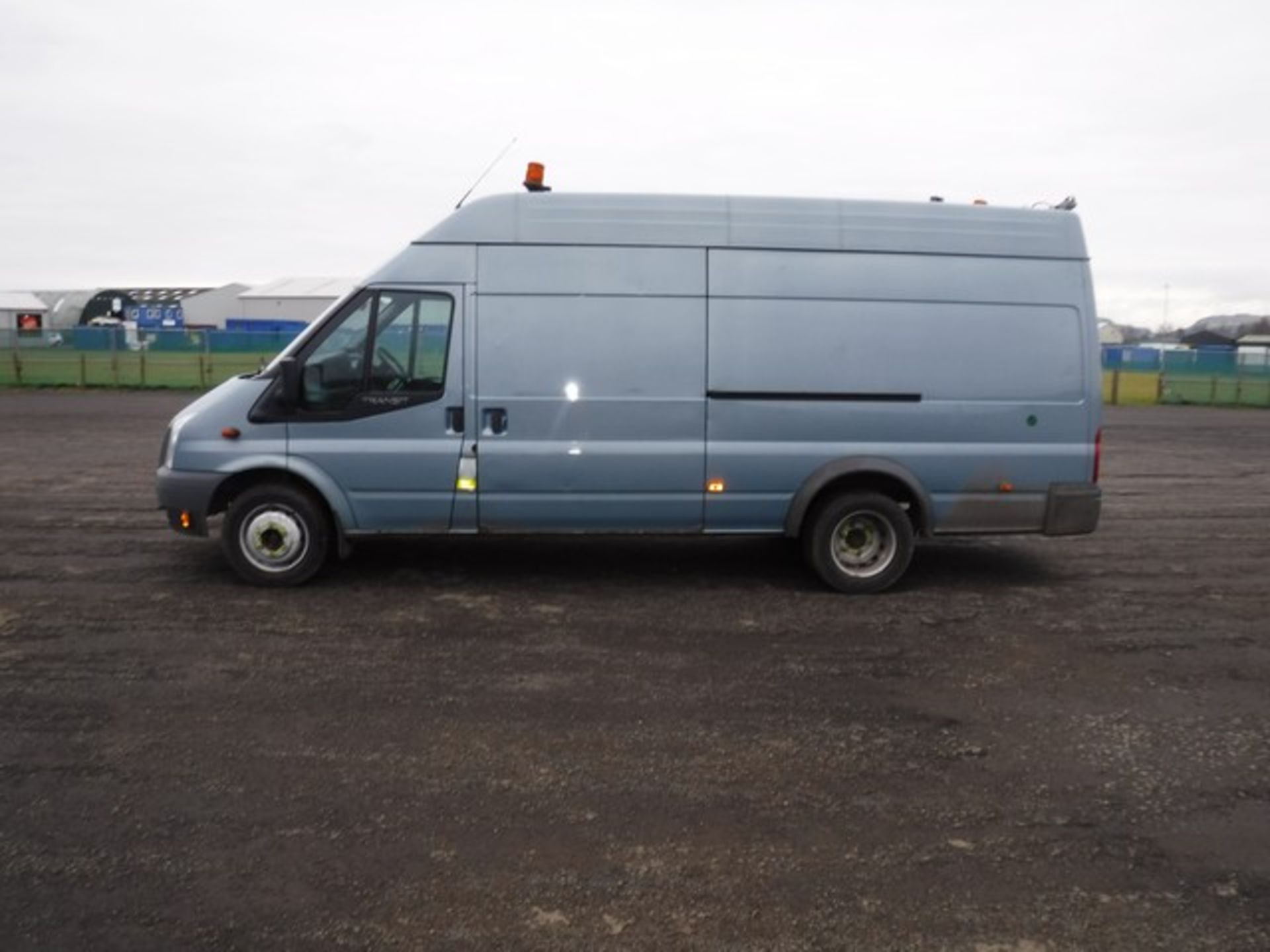 FORD MODEL TRANSIT 115 T460 RWD - 2402cc - Image 12 of 13