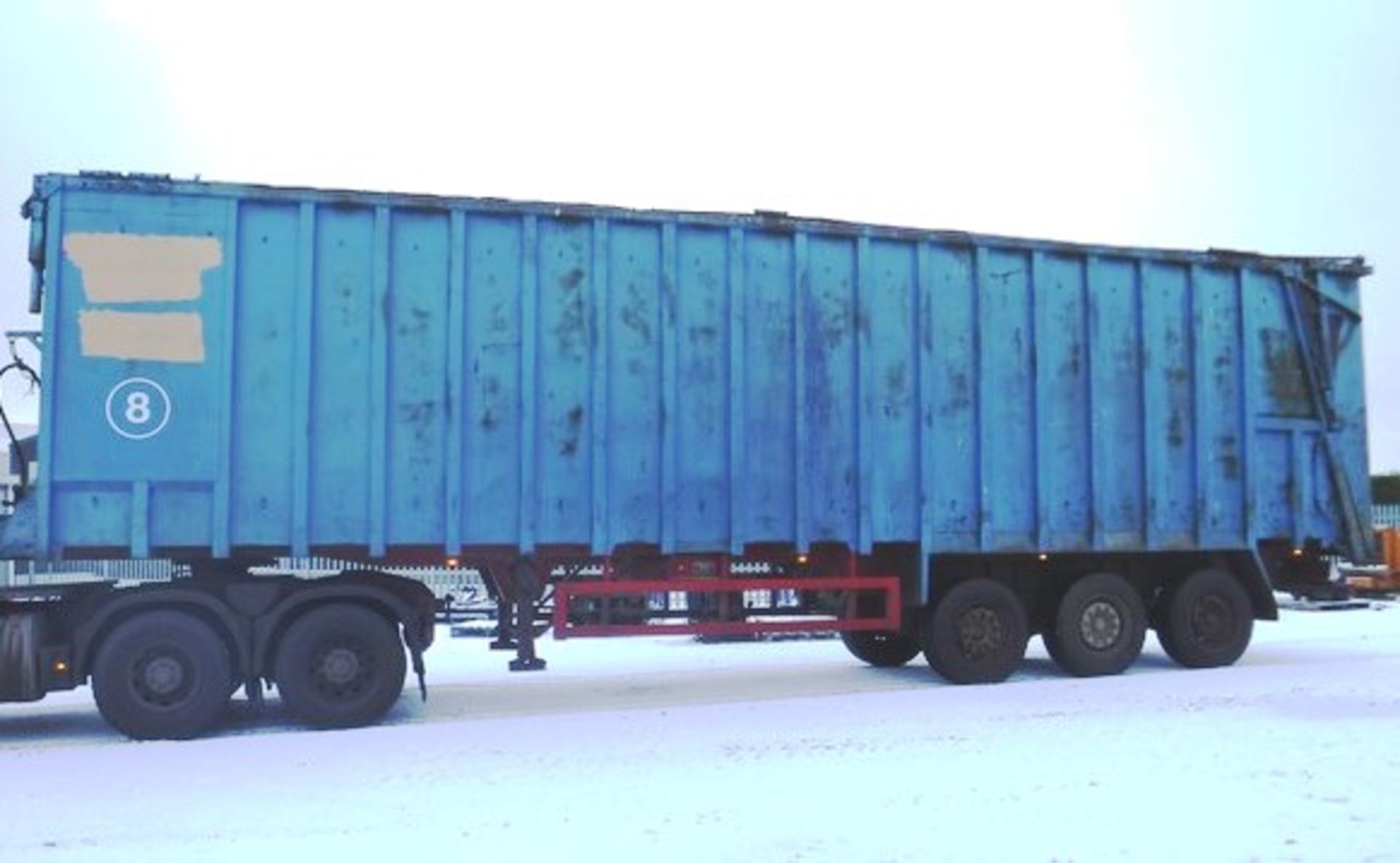 2002 TRI-AXLE EUROJECTOR LORRY BODY. ID C101233