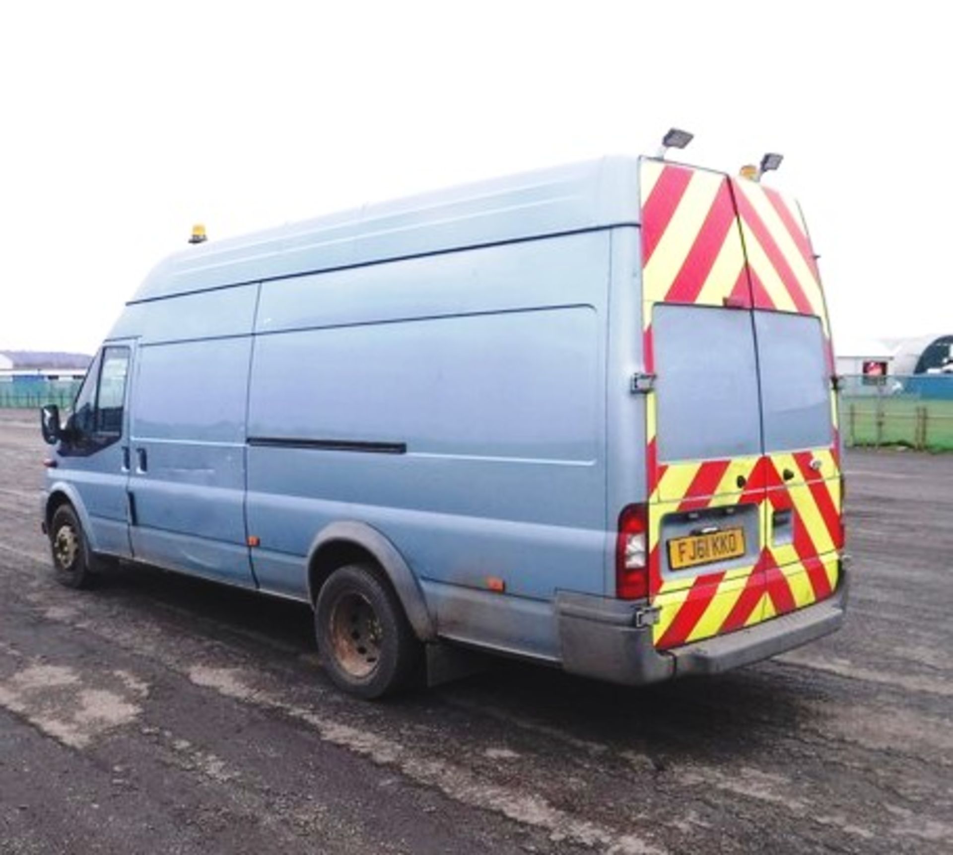 FORD MODEL TRANSIT 115 T460 RWD - 2402cc - Image 10 of 12