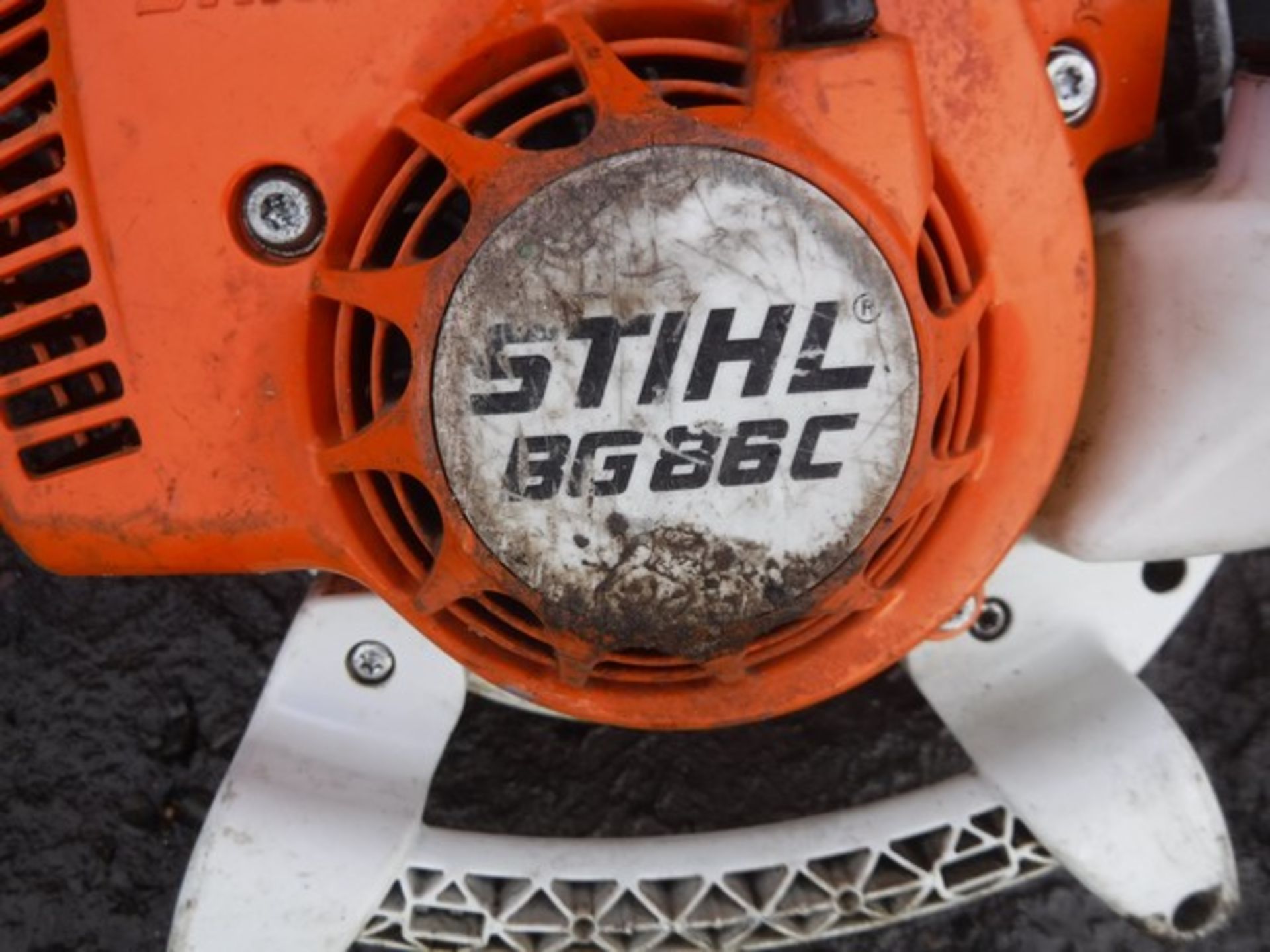 2011 STIHL BG86 HAND HELD BLOWER & SANLI BV260 PETROL BLOWER/VAC - Bild 2 aus 3