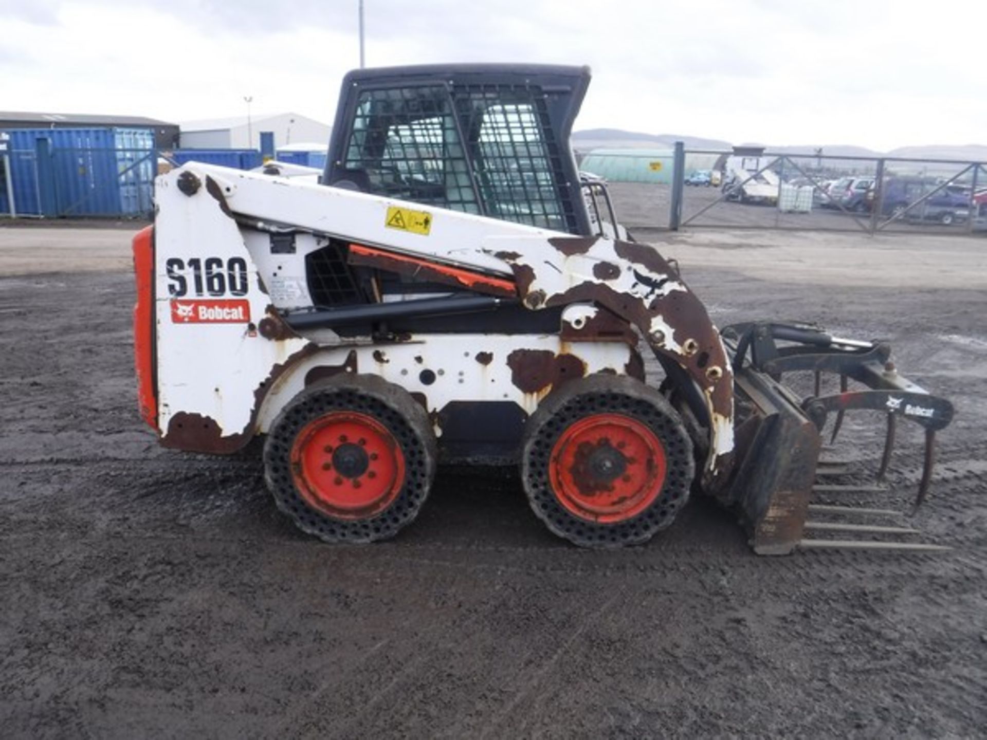 2011 BOBCAT S160, REG - SP61DFO, S/N A3L470178, 2600HRS (NOT VERIFIED) C/W 1 GRAPPLE, HEATER, HIGH F - Image 10 of 15