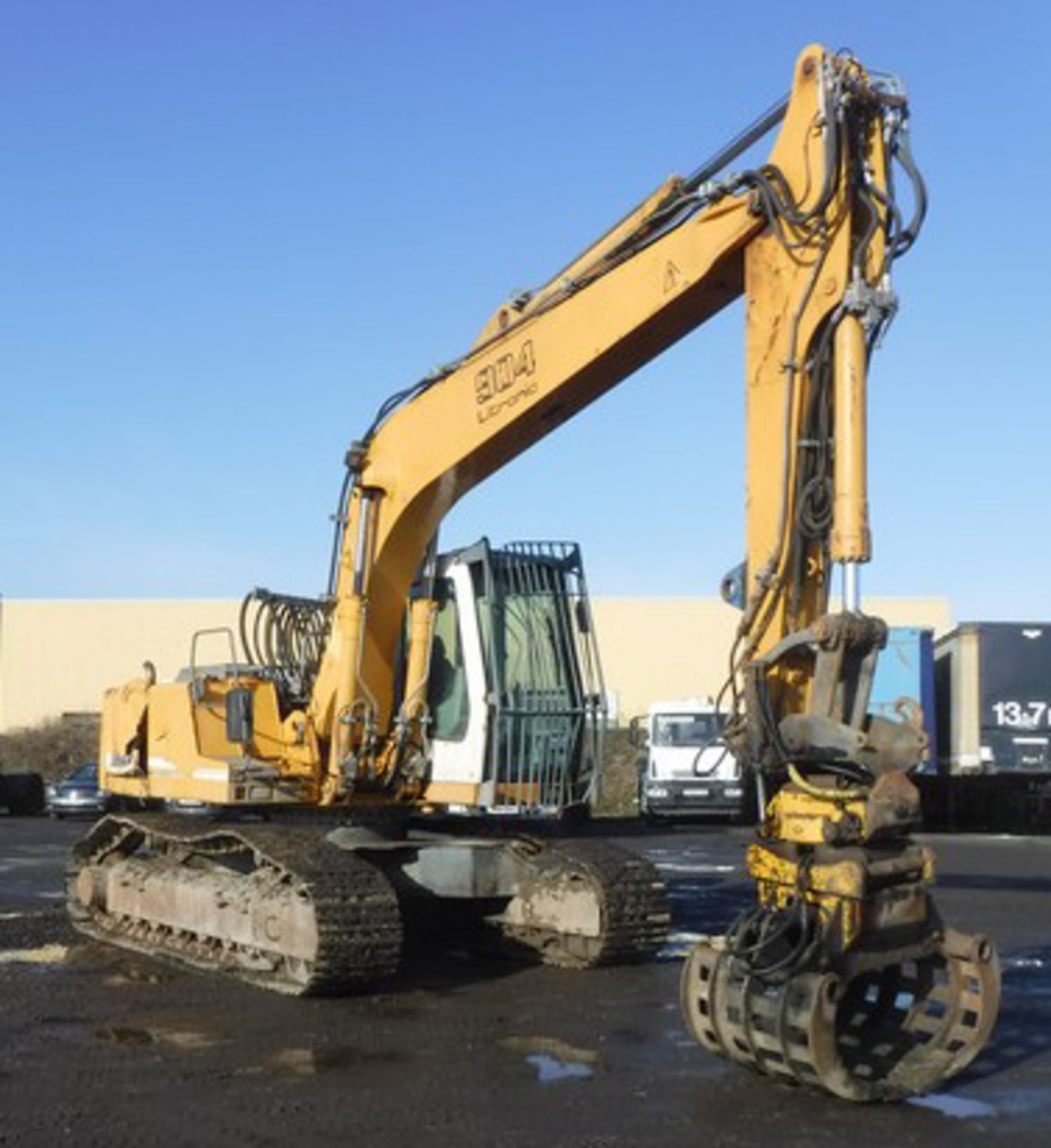 2004 LIEBHERR R-904, S/N 668-12514, 8364HRS (NOT VERIFIED), ENGCON GRAB, MAX REACH 8.4M, FITTED WITH - Image 12 of 18