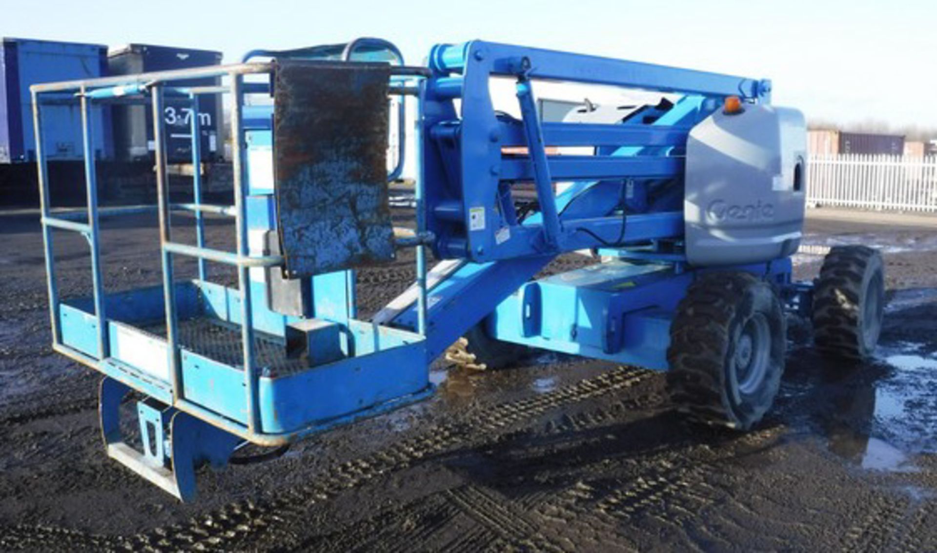 2000 GENIE MODEL Z45-25, S/N 15155, 8046HRS (NOT VERIFIED), LIFT CAPACITY - 230