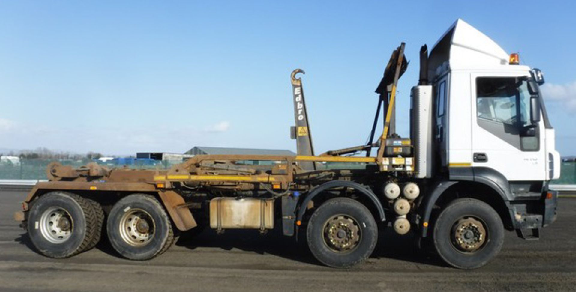 IVECO MODEL TRAKKER AD340 - 12882cc - Bild 22 aus 27