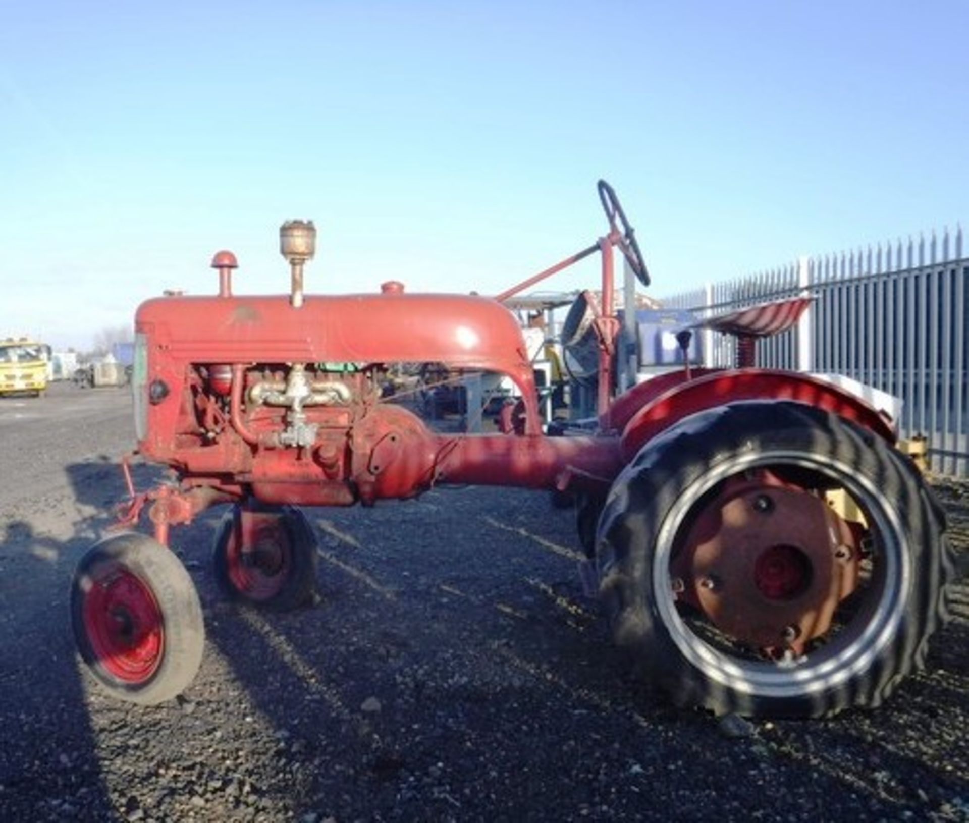PONY TRACTOR, MODEL FCUB, S/N GEJ40845, YEAR - UNKNOWN, SEIZED ENGINE. NON-RUNNER - Image 11 of 12