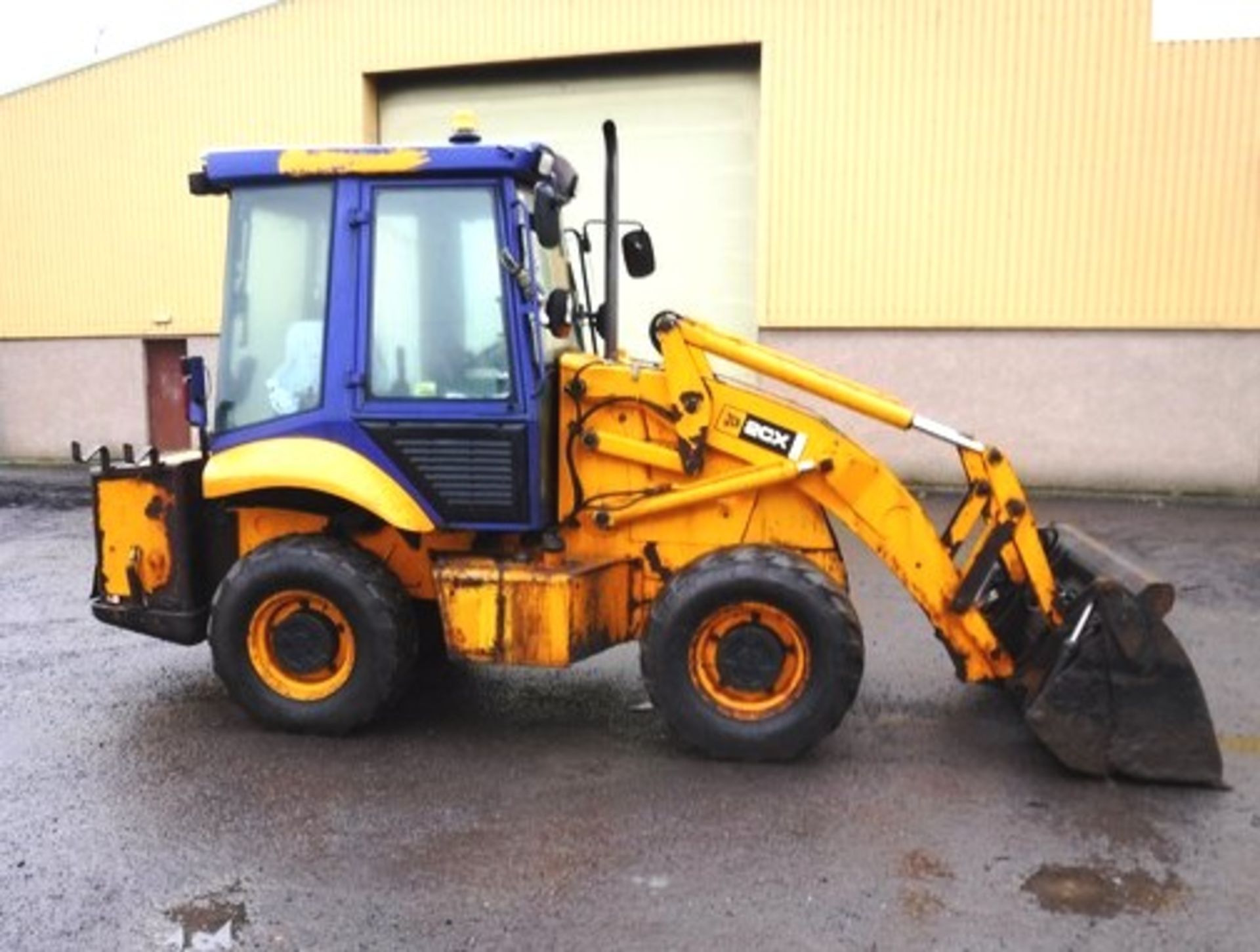 2008 JCB 2CX AIRMASTER C/W 1 BUCKET. REG NO SP57 ERJ. SN 1334779. 19209 HRS (NOT VERIFIED). AIRMASTE - Image 10 of 15