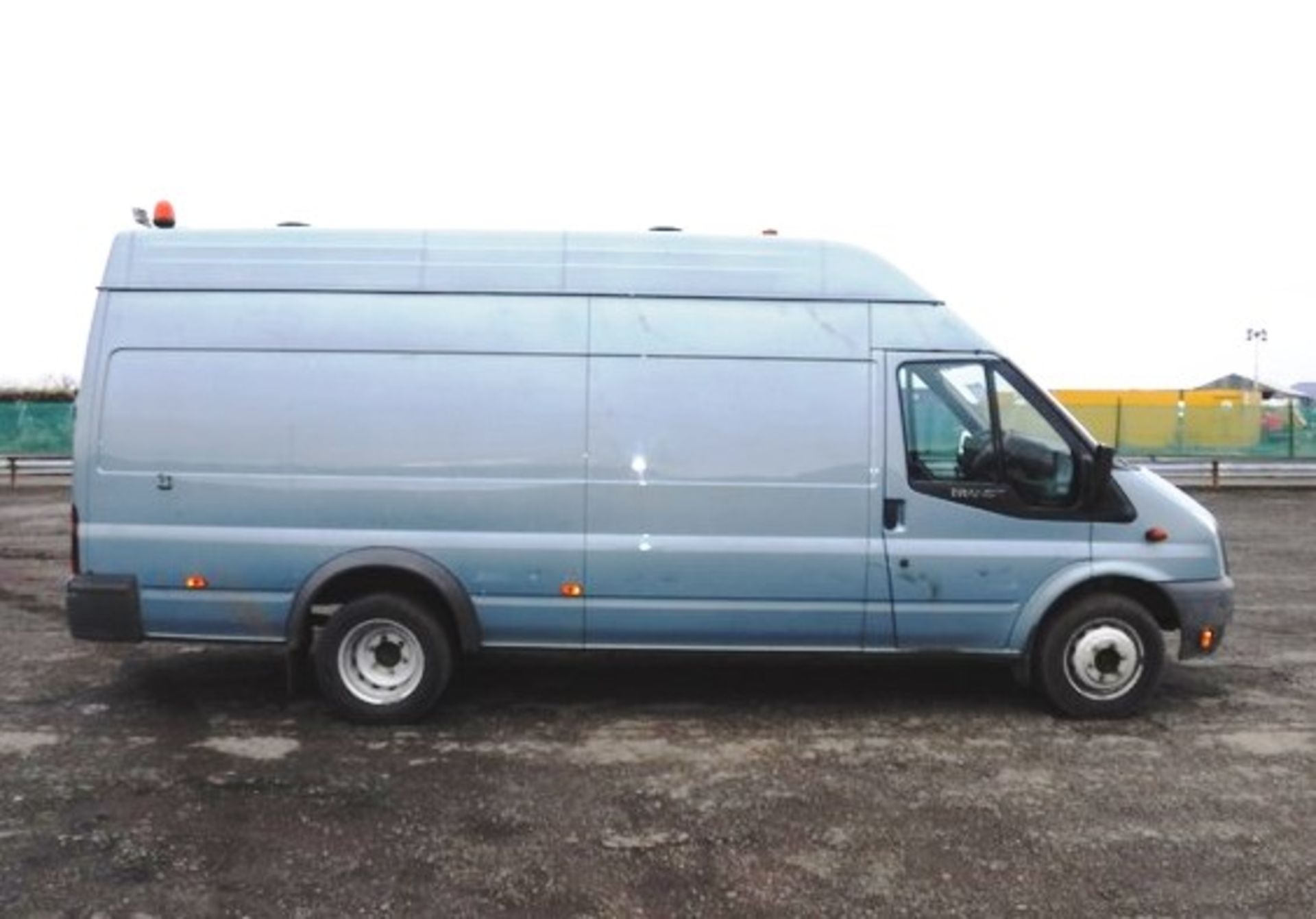 FORD MODEL TRANSIT 115 T460 RWD - 2402cc - Image 6 of 13