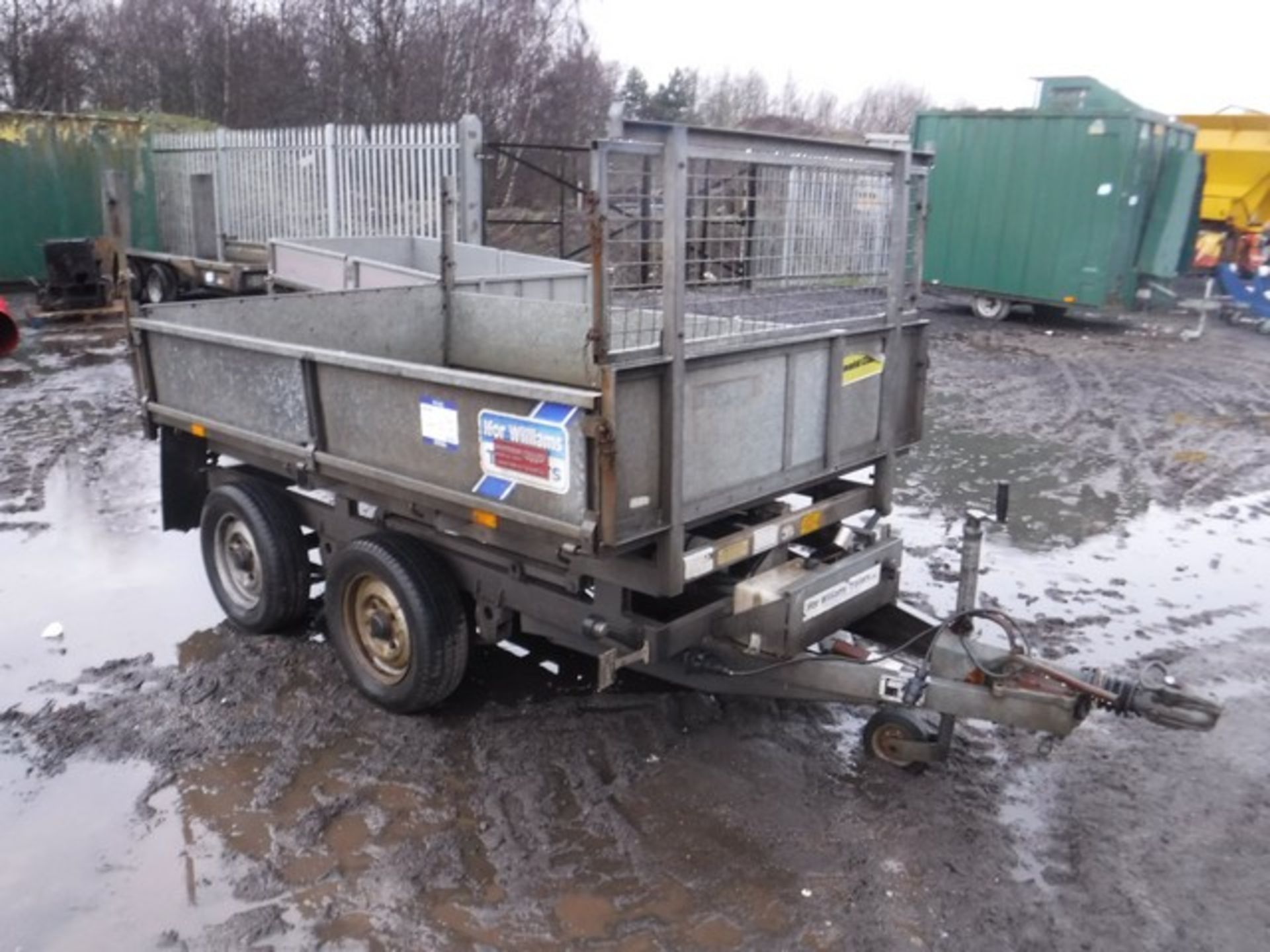 TIPPING TRAILER C/W REMOTE