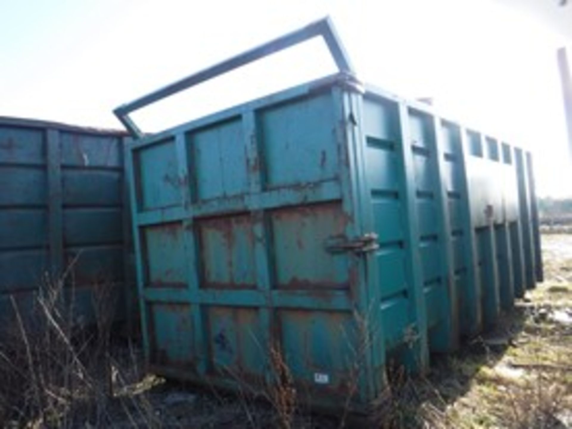 OPEN TOP SKIP. REAR DOOR HINGE AT RHS. W2400 L5850 H2350.VERY SLIGHT SURFACE RUST. VIDEO OF ALL SKIP - Image 2 of 2