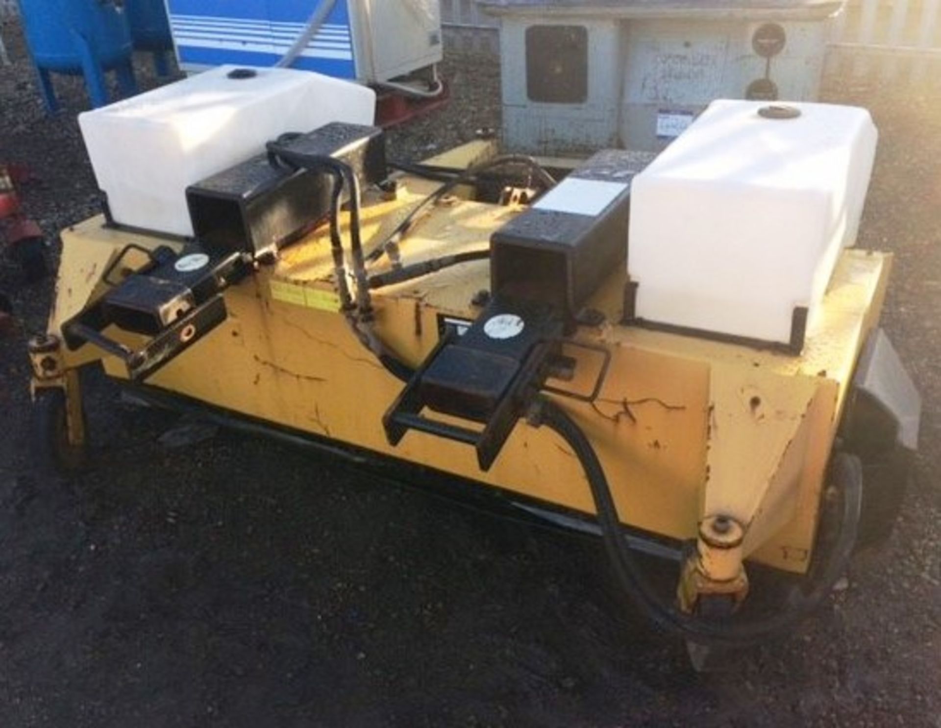 2003 MULTI SWEEP MRE 400C ROAD BRUSH, S/N 400555