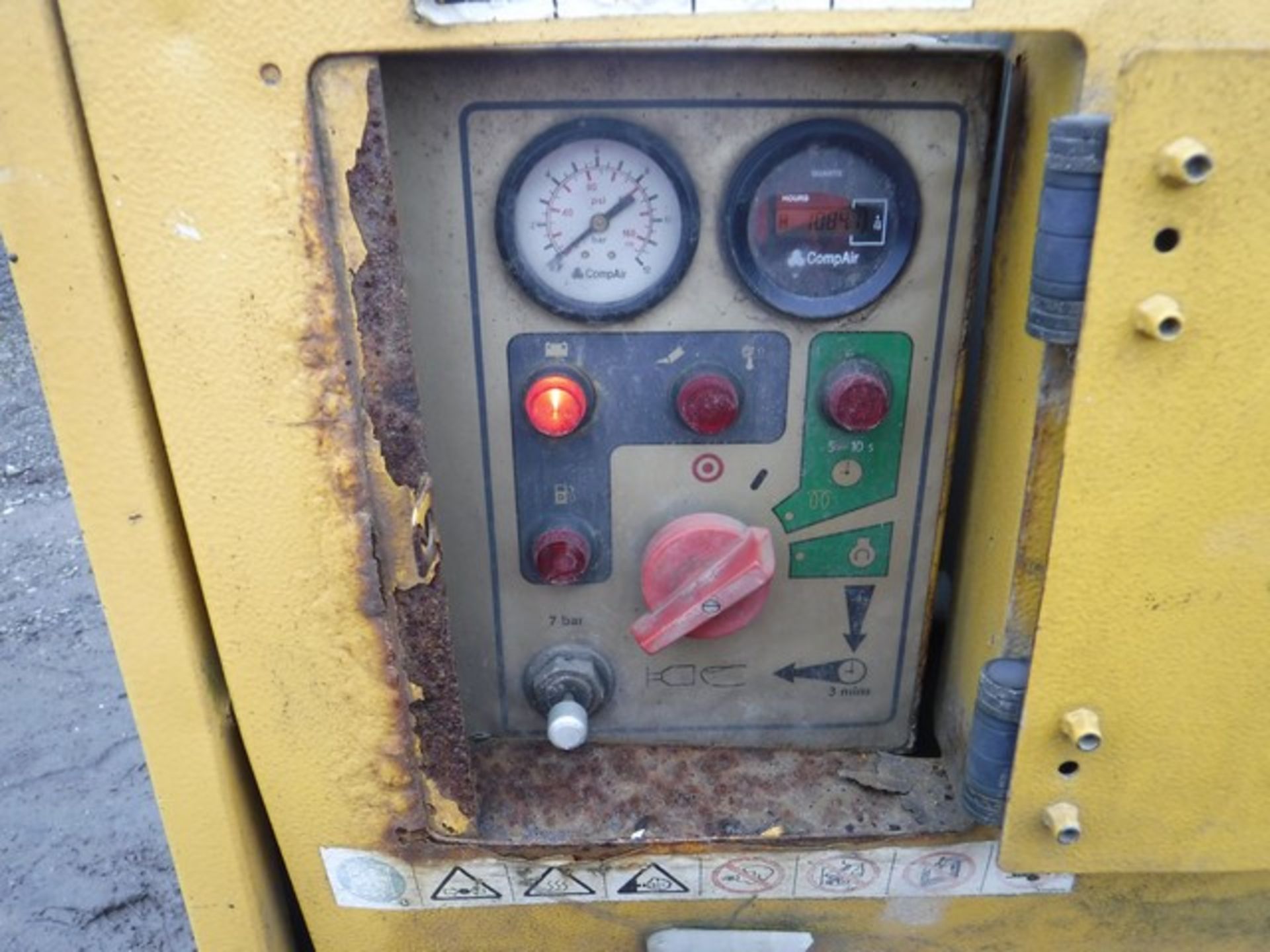 2006 COMPAIR C20M2111 TOWABLE COMPRESSOR, S/N 761530008, 1084HRS (NOT VERIFIED) - Image 6 of 8